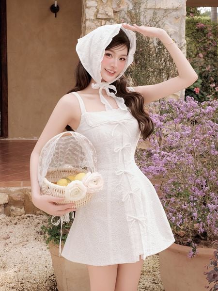  Đầm 2 dây dạo phố ngắn thêu hoa DAC79A 