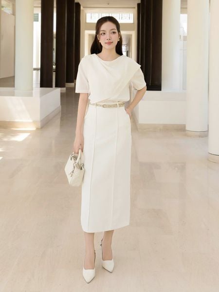 Áo kiểu công sở cotton tay lửng AAE21T