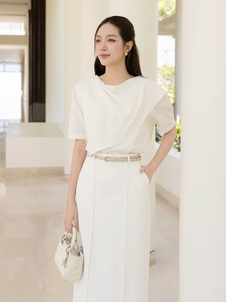 Áo kiểu công sở cotton tay lửng AAE21T