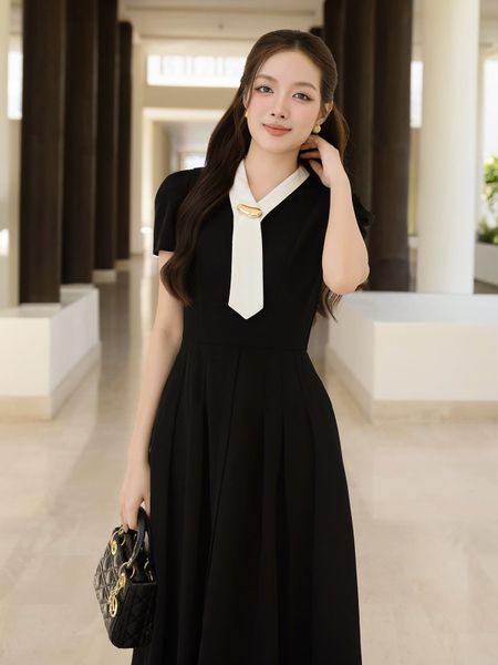 Đầm xòe công sở cotton dài xếp ly DAE24B