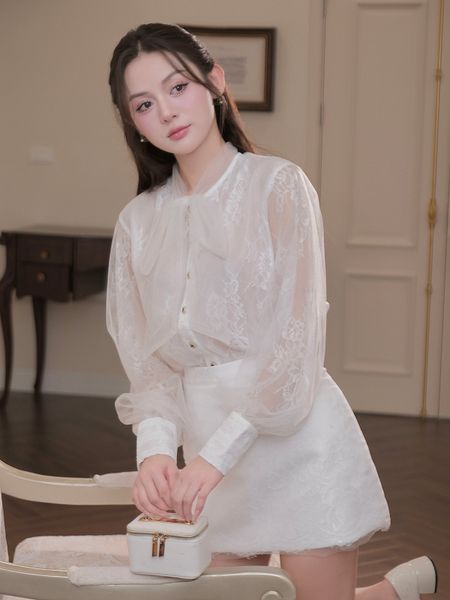 Trực diện Set tiệc ren ngắn cổ nơ tay dài K4541T