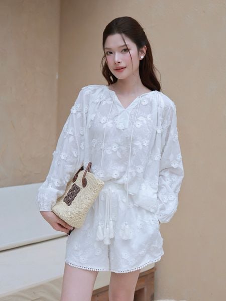 Trực diện mẫu 2 Set dạo phố ngắn linen thêu hoa K4504T