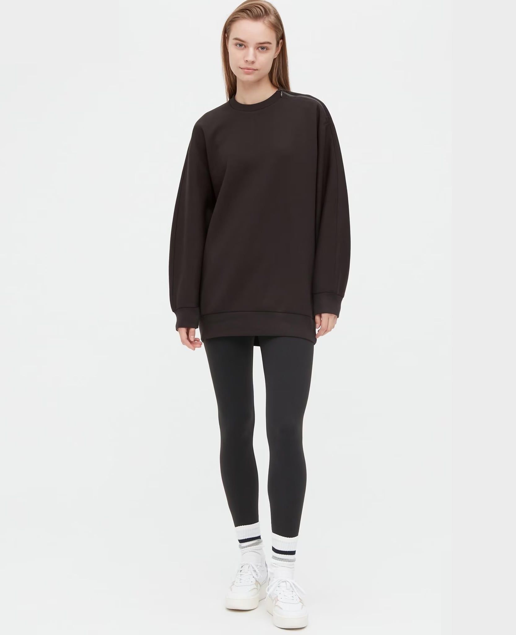  10.08.24 - VTG DRY SWEAT RELAXED SWEATSHIRT - UNIQLO 