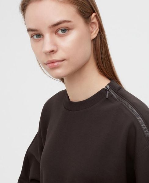  10.08.24 - VTG DRY SWEAT RELAXED SWEATSHIRT - UNIQLO 