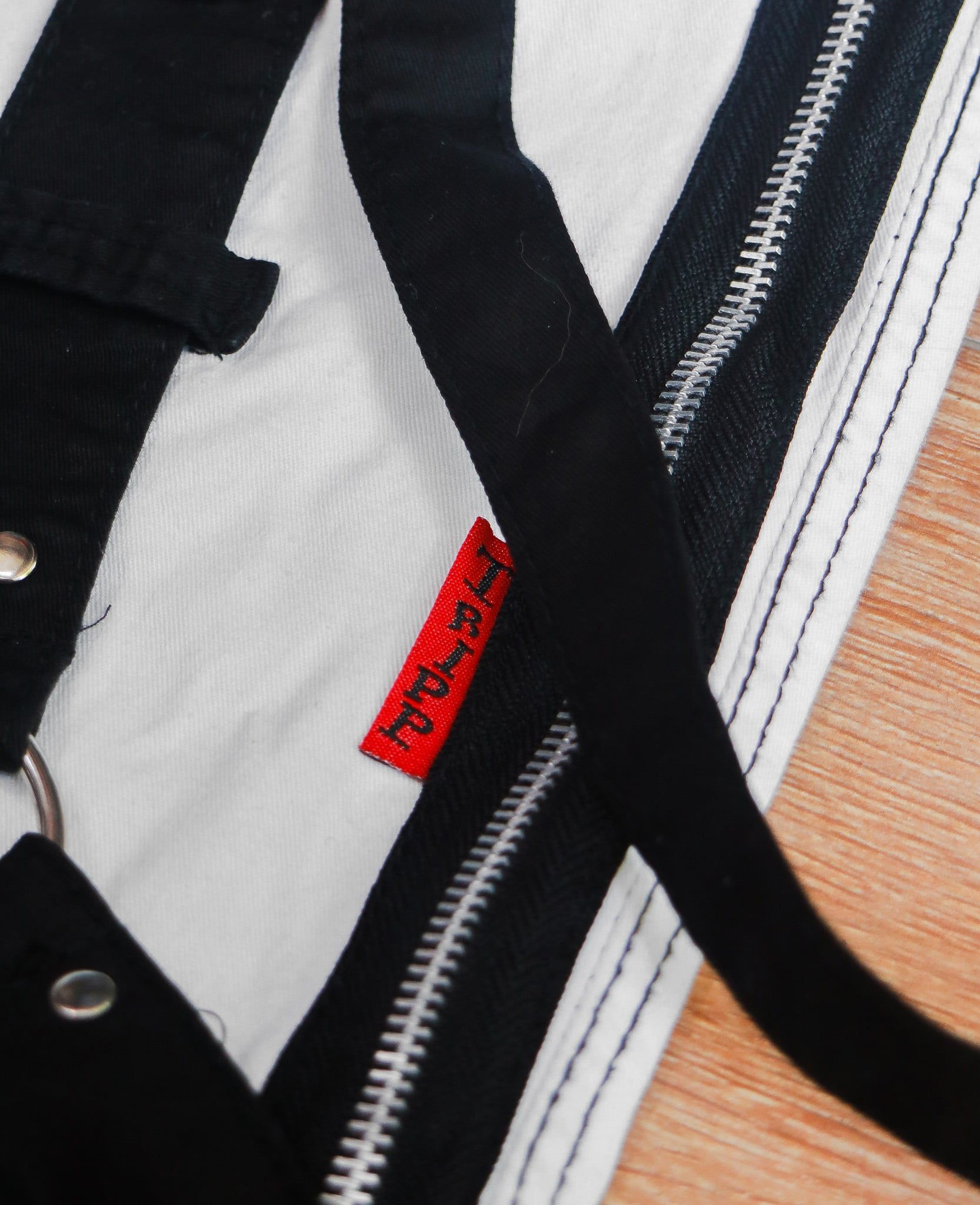  [PASS ĐỒ] - BONDAGE PUNK PANTS - TRIP NYC 