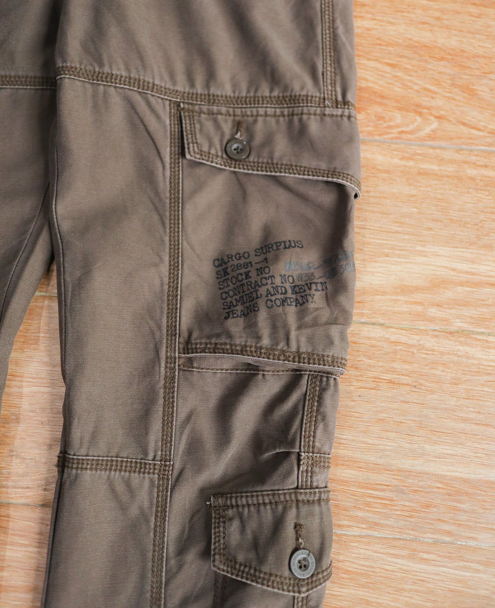  12.04.24 - VTG CARGO PANTS - SAMUEL & KEVIN 