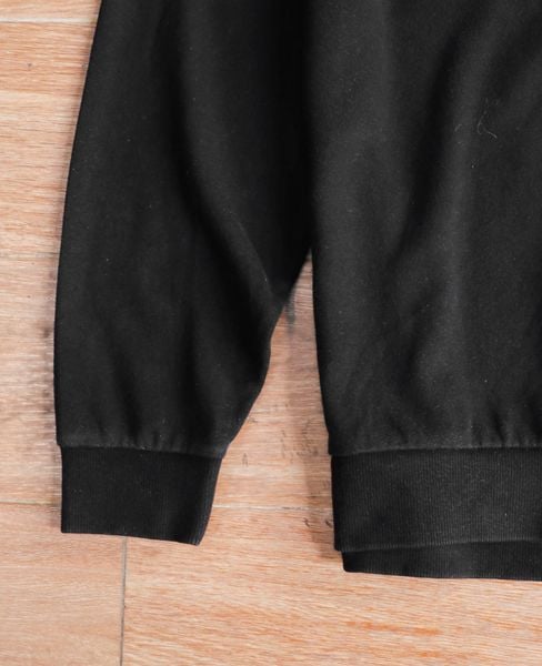  11.19.24 - VTG SWEATSHIRT - GUESS 