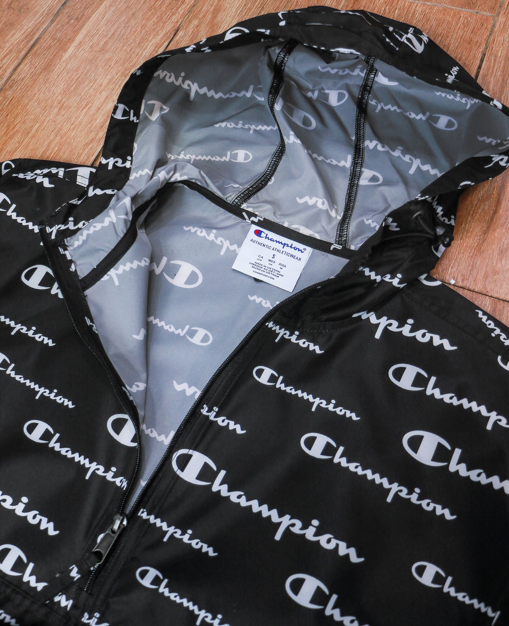  [PASS ĐỒ] - QUARTER ZIP WINDBREAKER JACKET - CHAMPION 