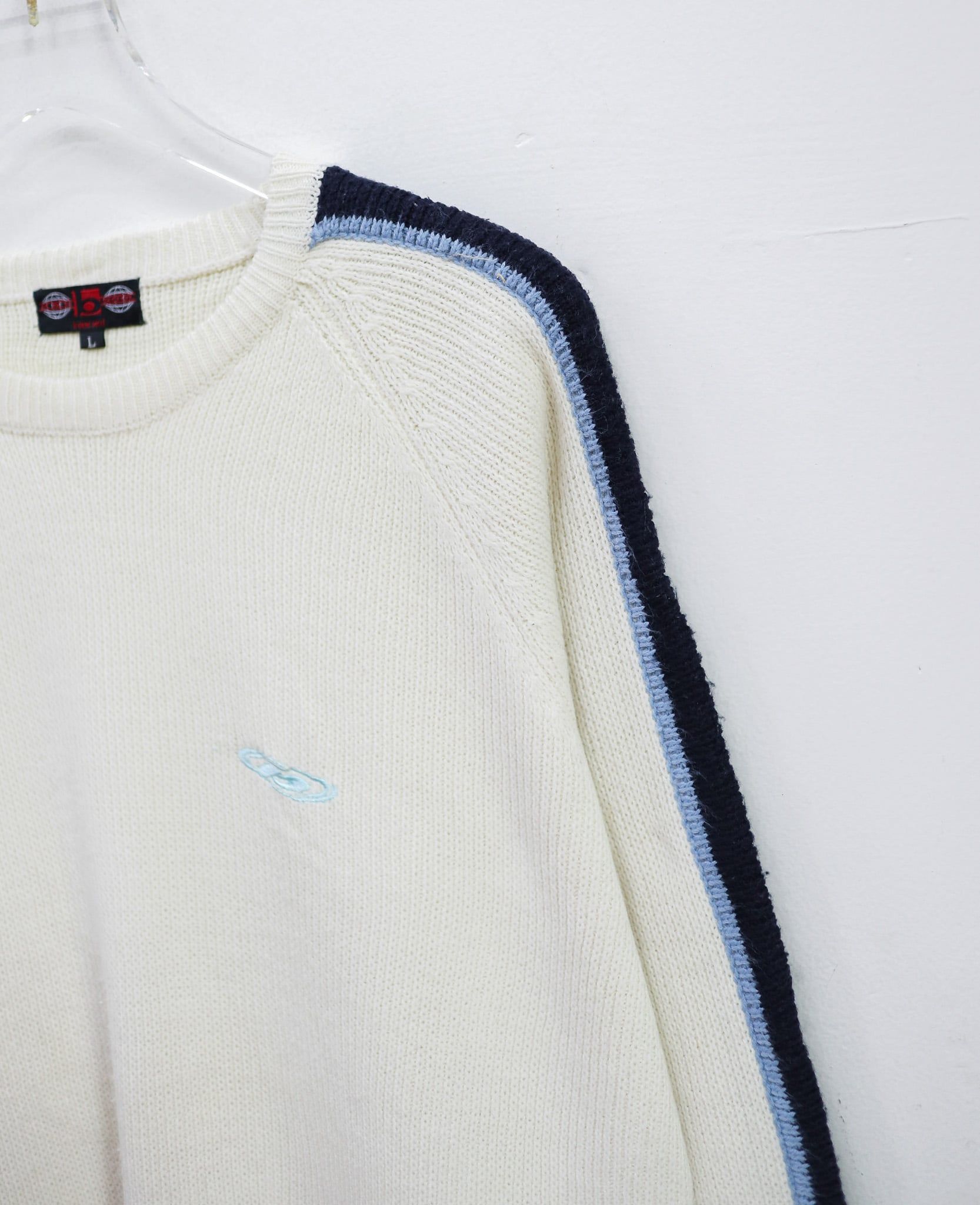  12.17.24 - VTG KNIT SWEATSHIRT - B ONE SOUL 