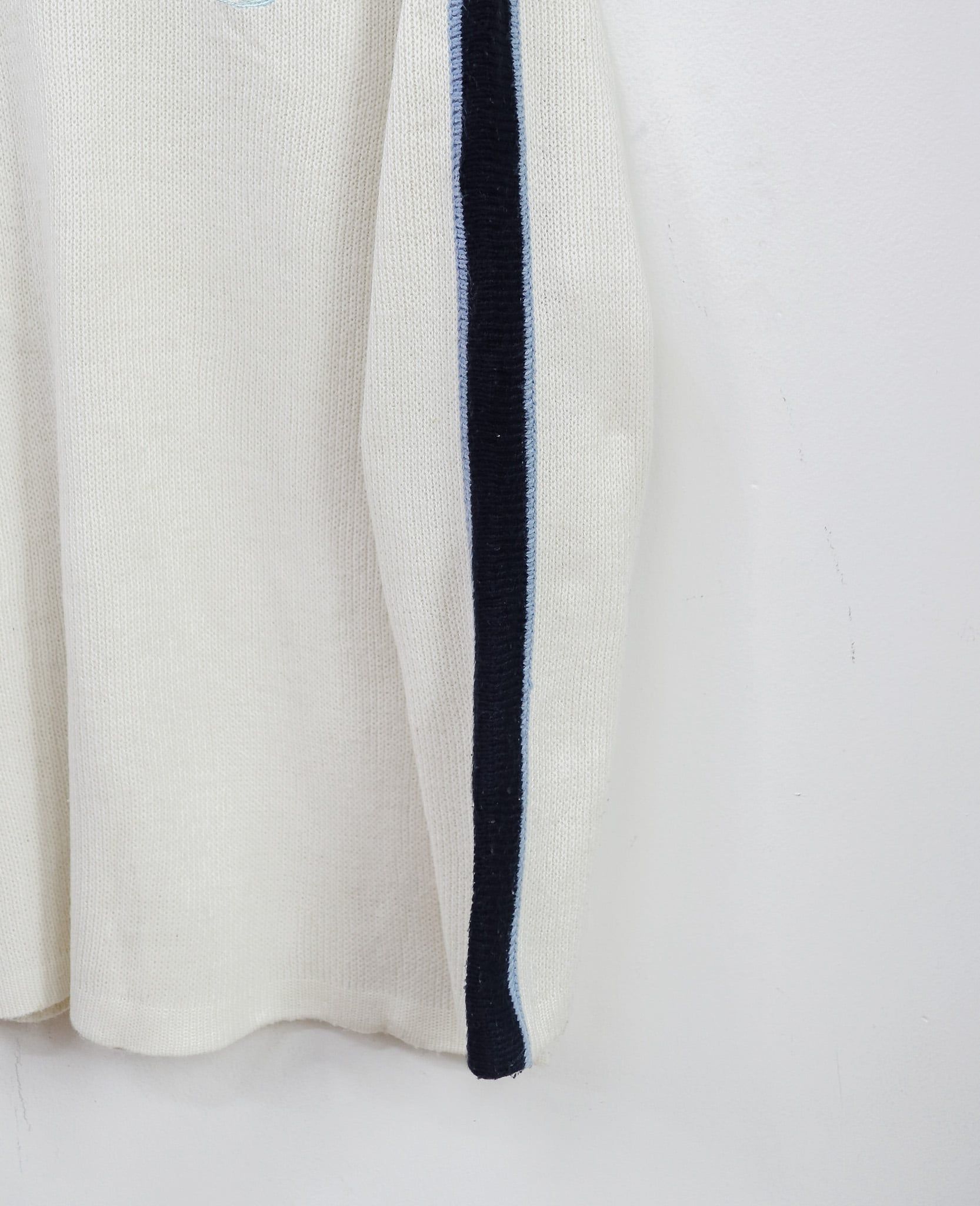  12.17.24 - VTG KNIT SWEATSHIRT - B ONE SOUL 