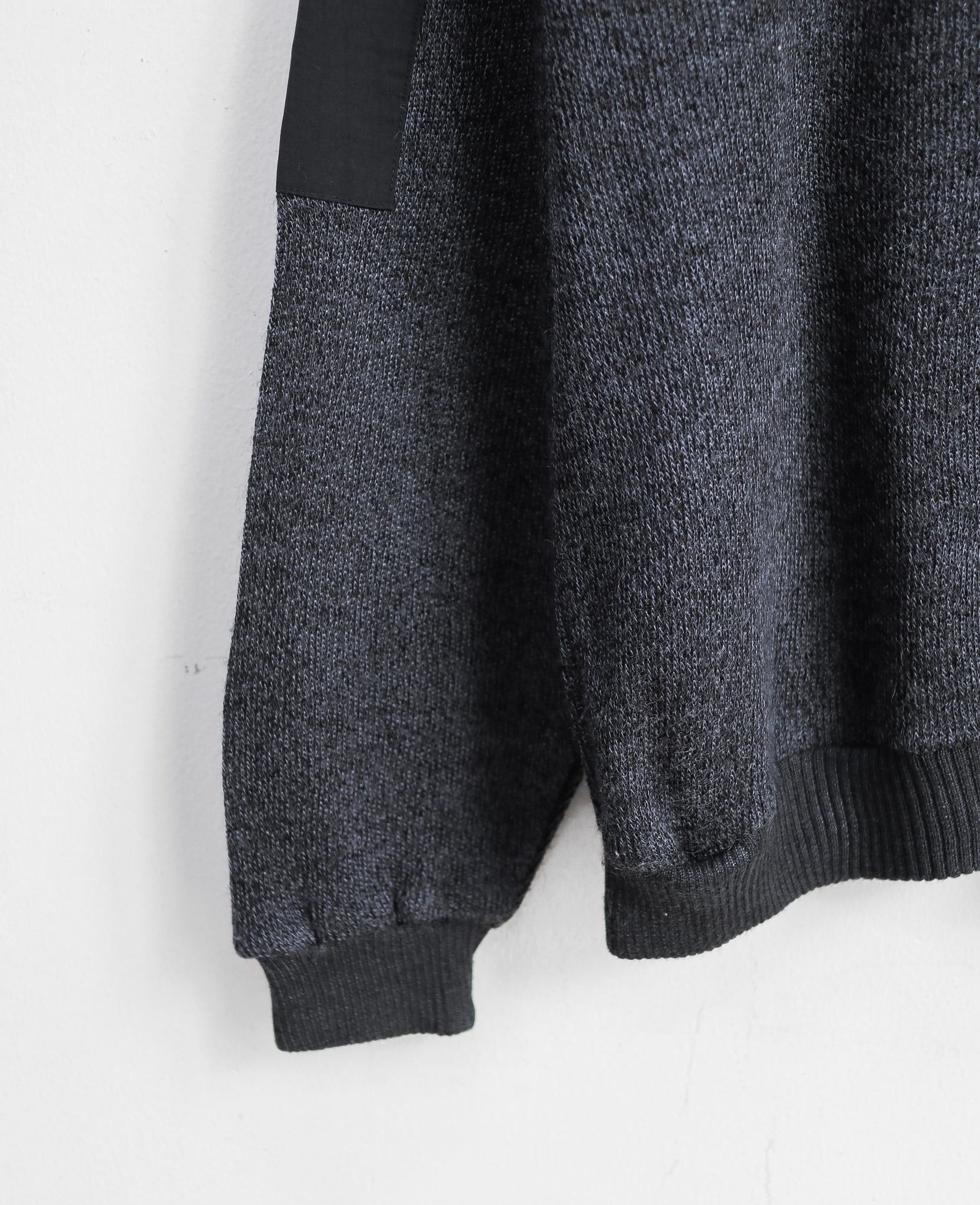  12.03.24 - VTG KNIT SWEATSHIRT - ARROWHEAD 
