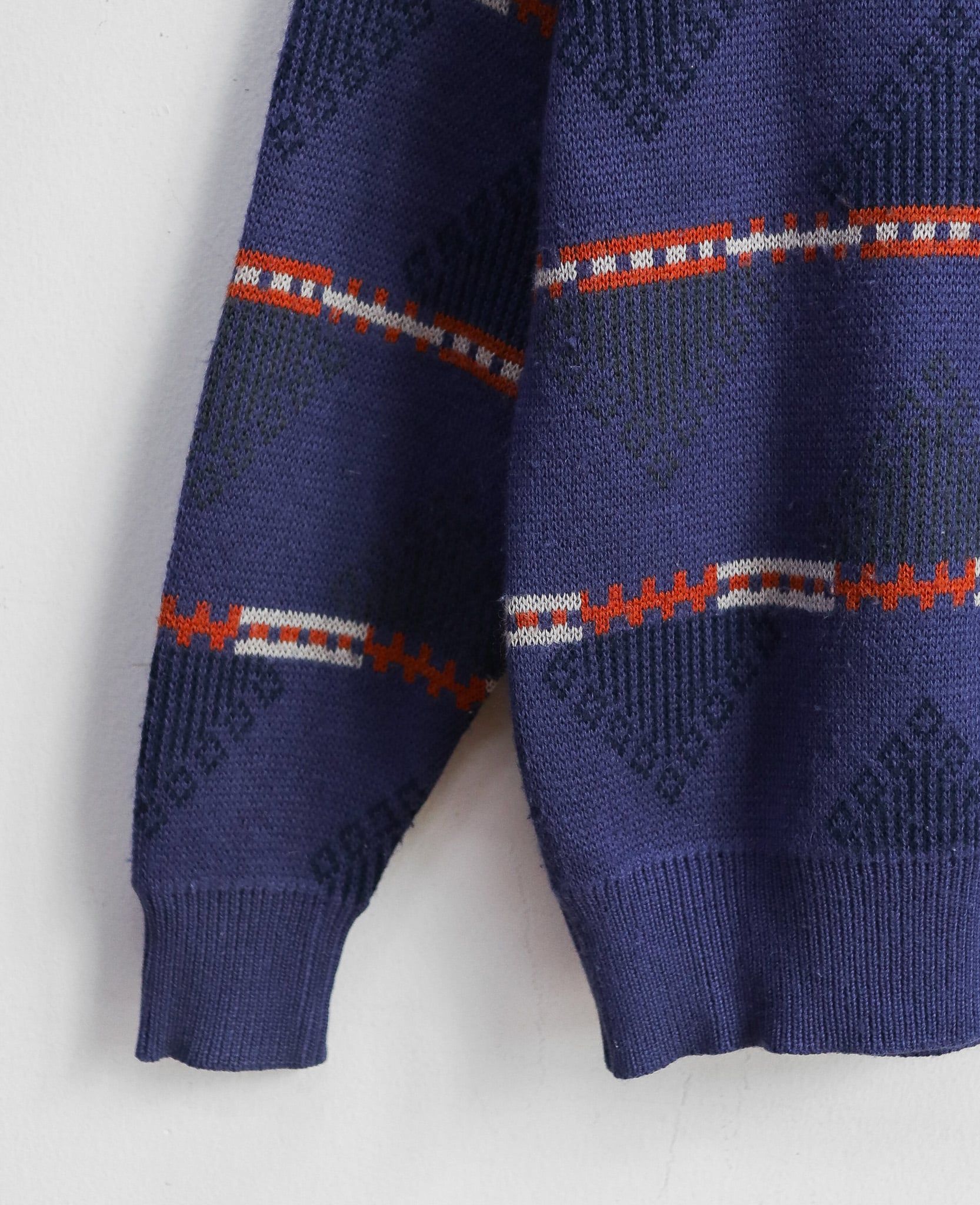  12.03.24 - VTG KNIT SWEATSHIRT - BOSSBAT 