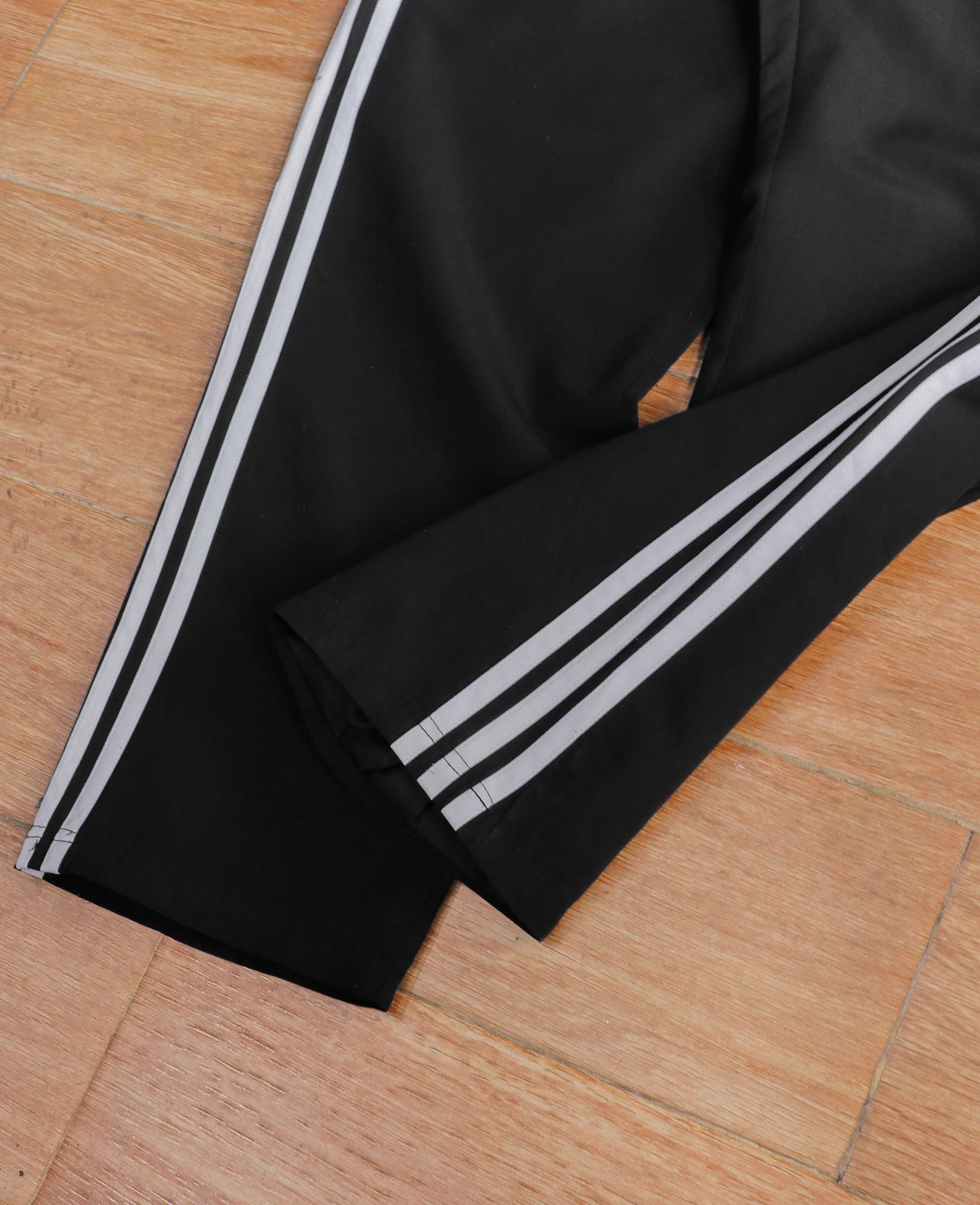  11.11.24 - VTG WIND TRACK PANTS - ADIDAS 