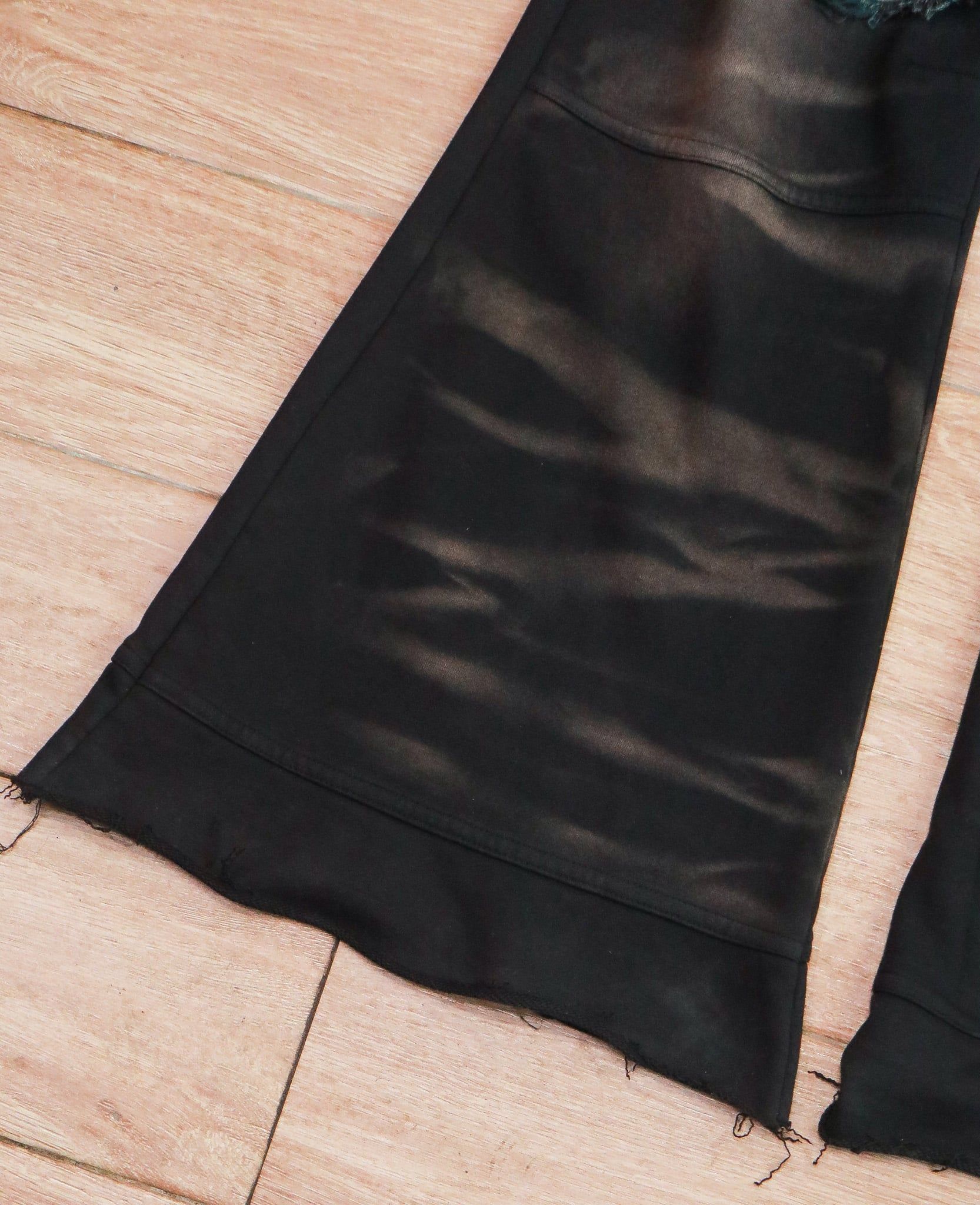  [PASS ĐỒ] - FLARED PANTS - VAEGABOND 