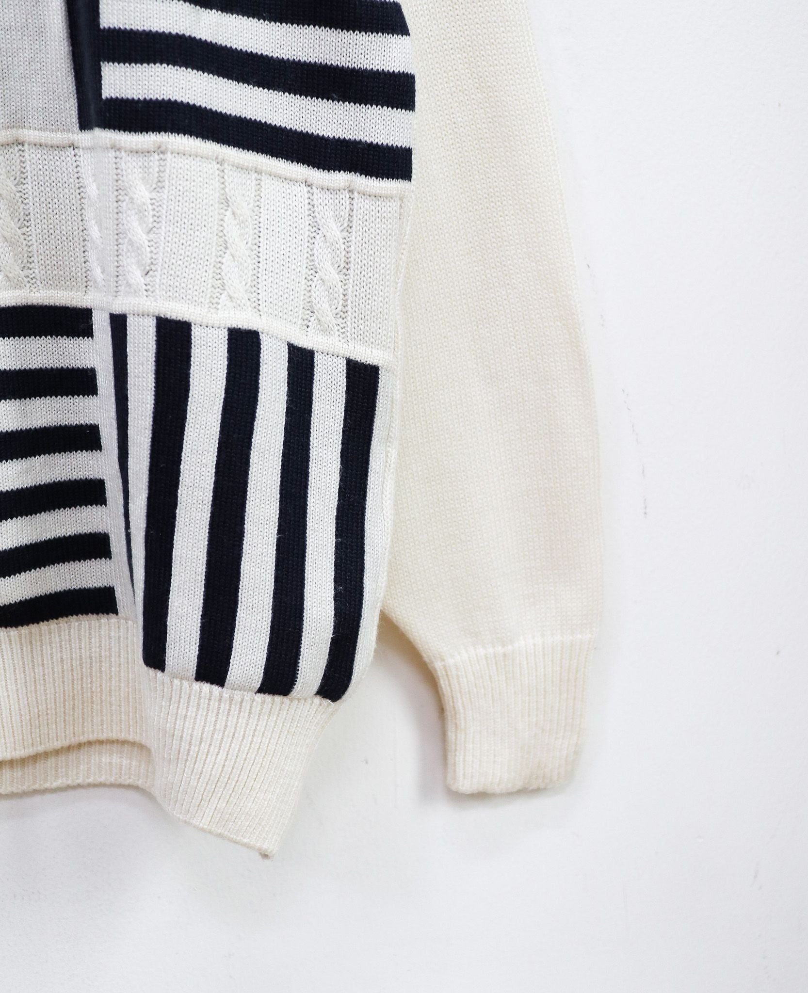  12.17.24 - VTG KNIT SWEATSHIRT - WILLIE WOOD 