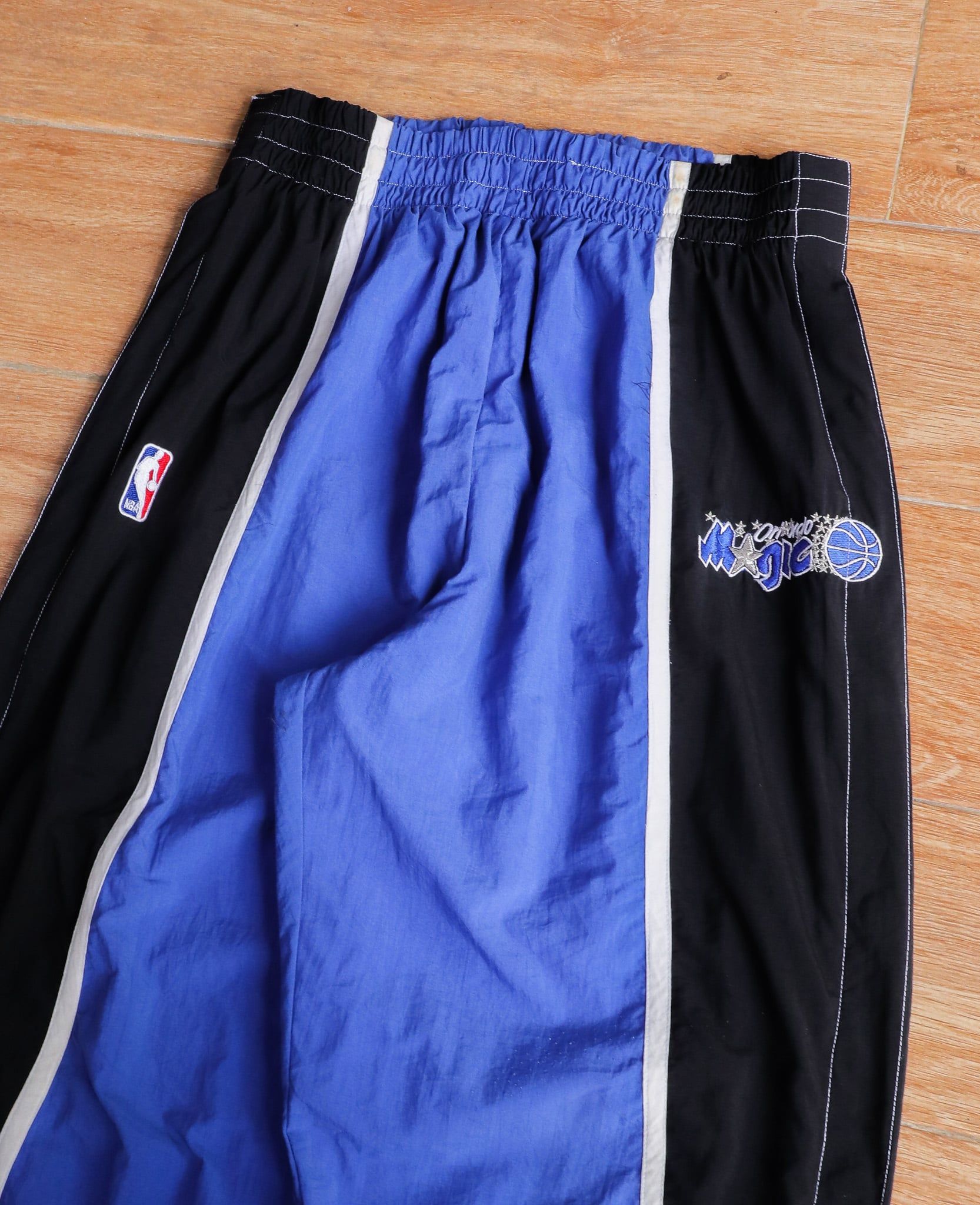  11.11.24 - VTG WIND TEARAWAY TRACK PANTS - NBA 90s 