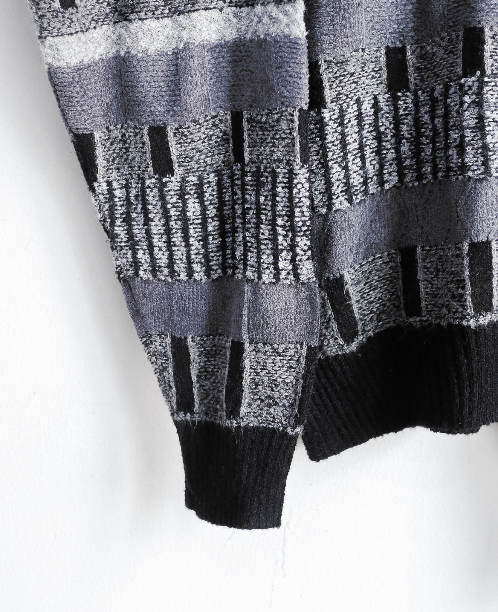  12.10.24 - VTG KNIT SWEATSHIRT - ALICE PONY DESSINS 