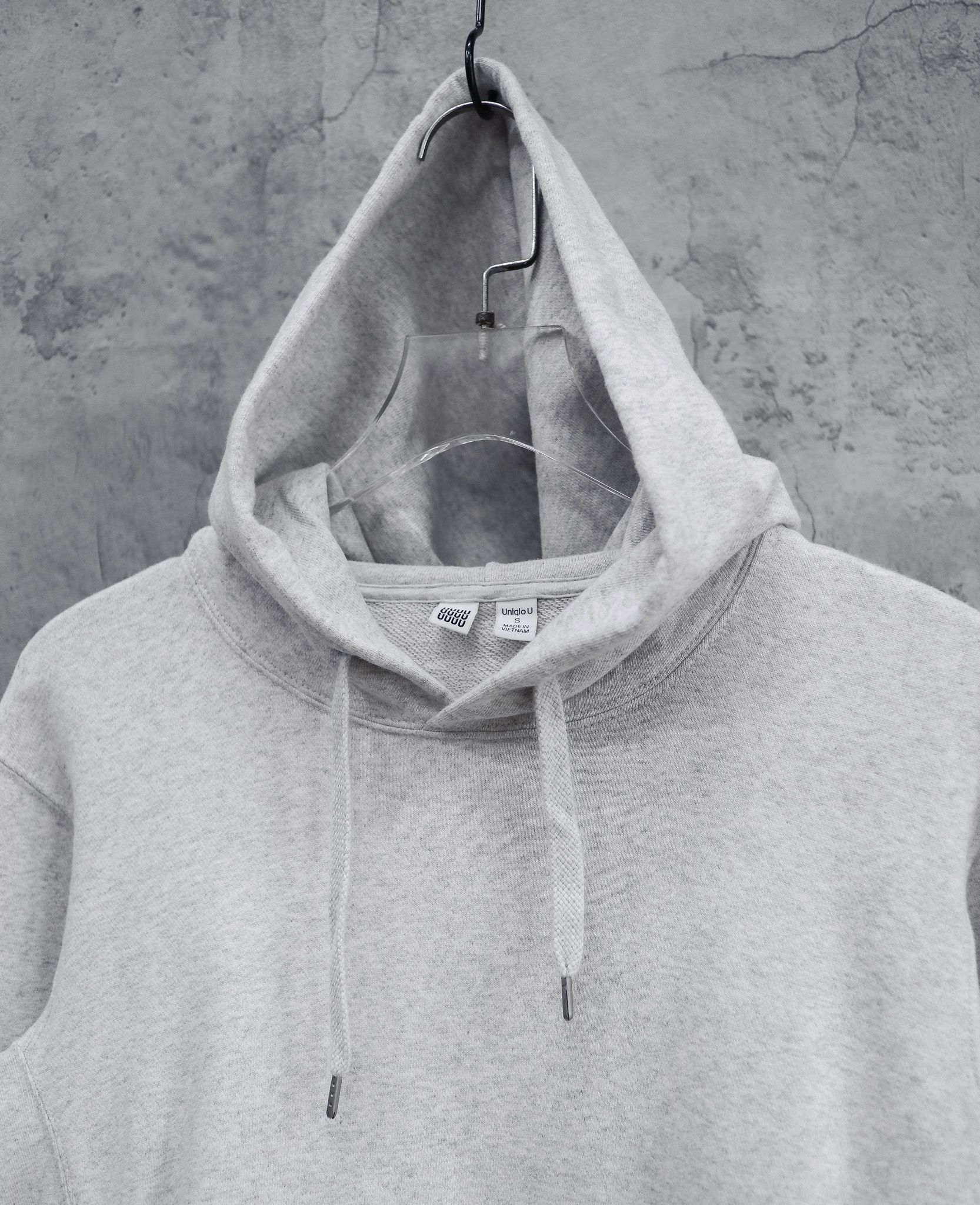 12.25.24 - VTG PULLOVER HOODIE - GU by UNIQLO 