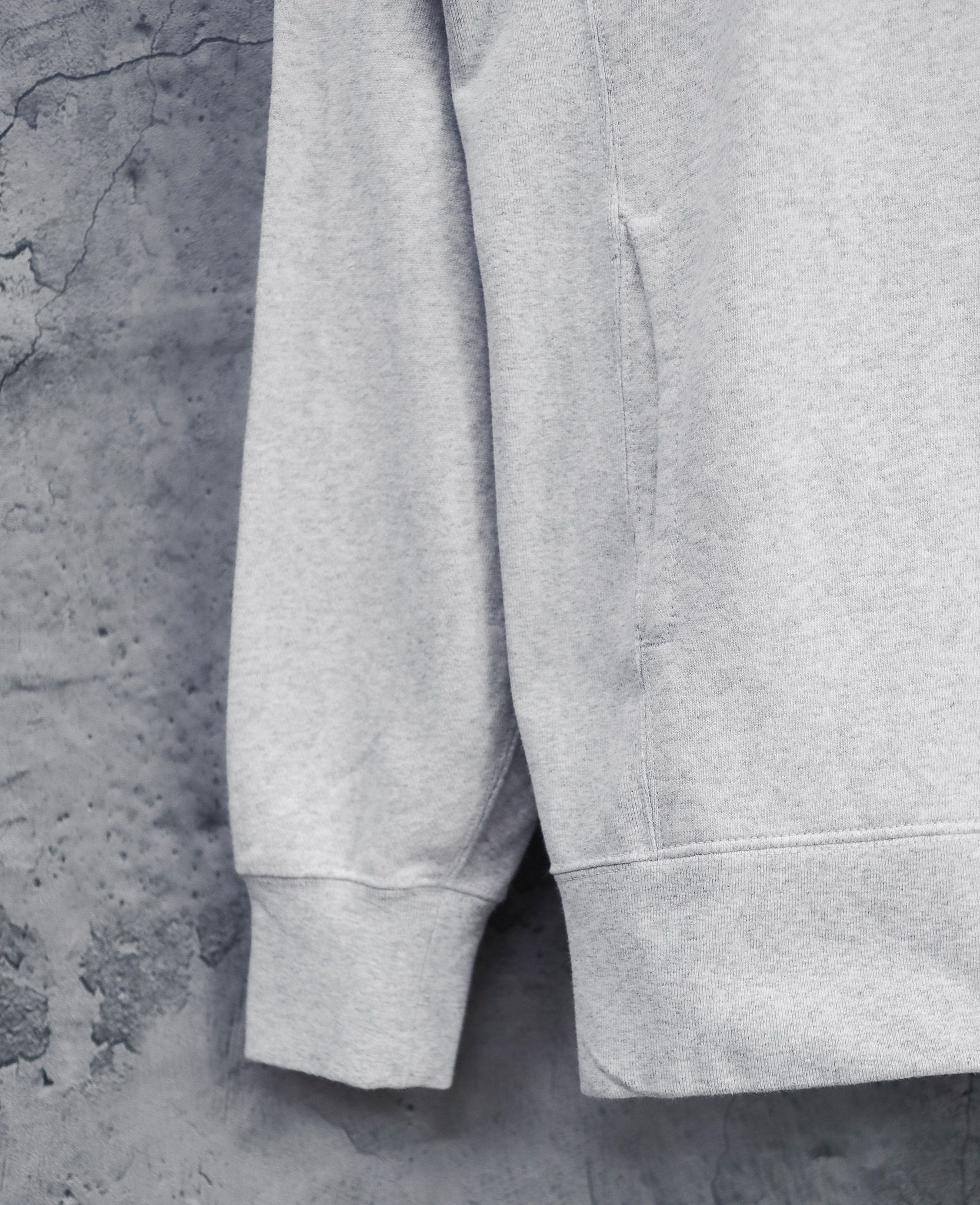  12.25.24 - VTG PULLOVER HOODIE - GU by UNIQLO 