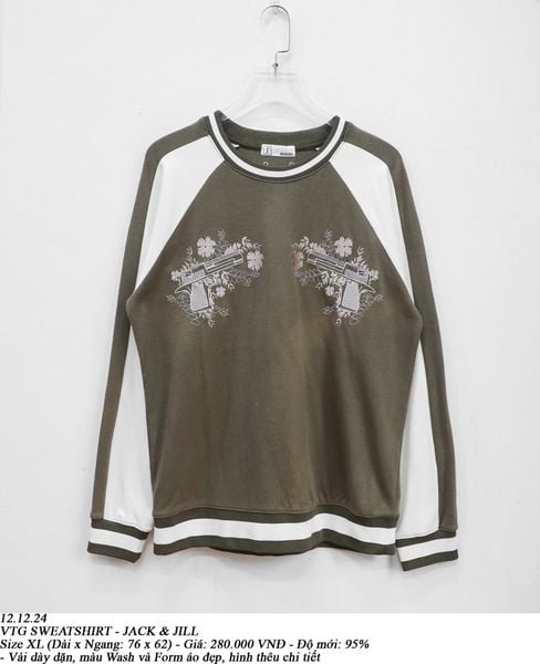  12.12..24 - VTG SWEATSHIRT - JACK & JILL 