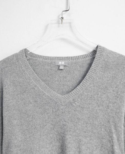  12.03.24 - VTG KNIT SWEATSHIRT - UNIQLO 