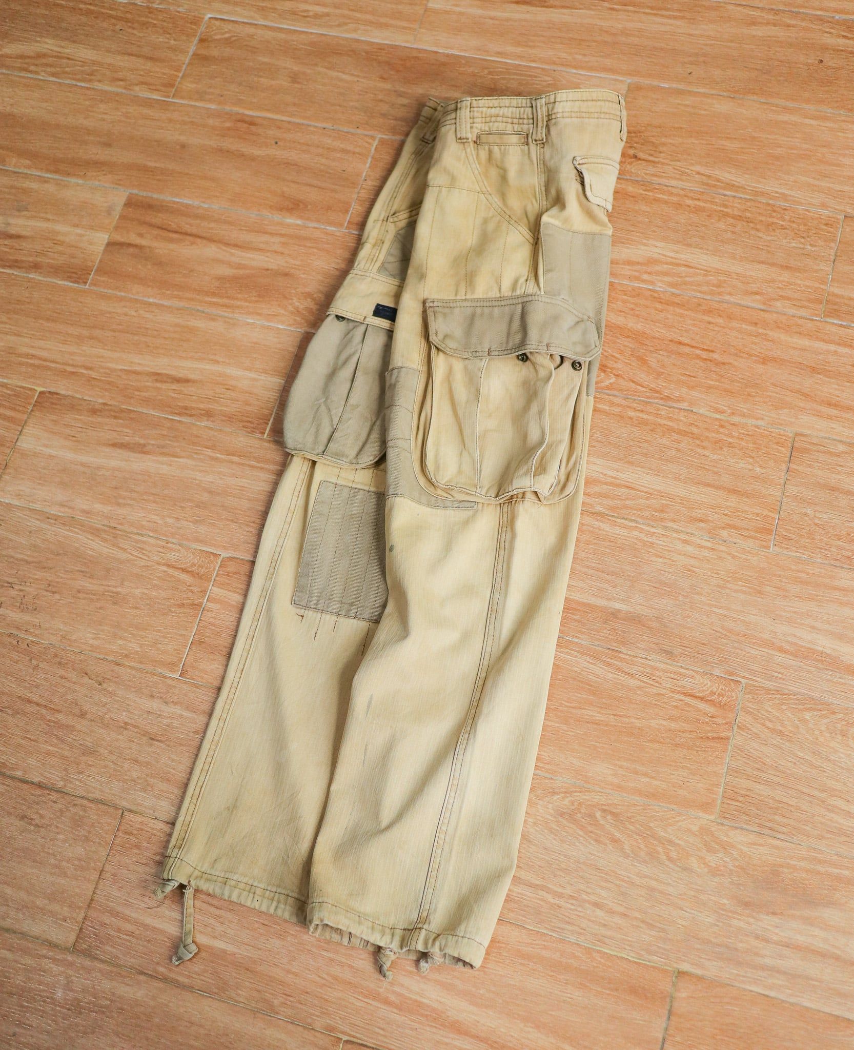  12.04.24 - VTG CARGO PANTS - COMPASS 