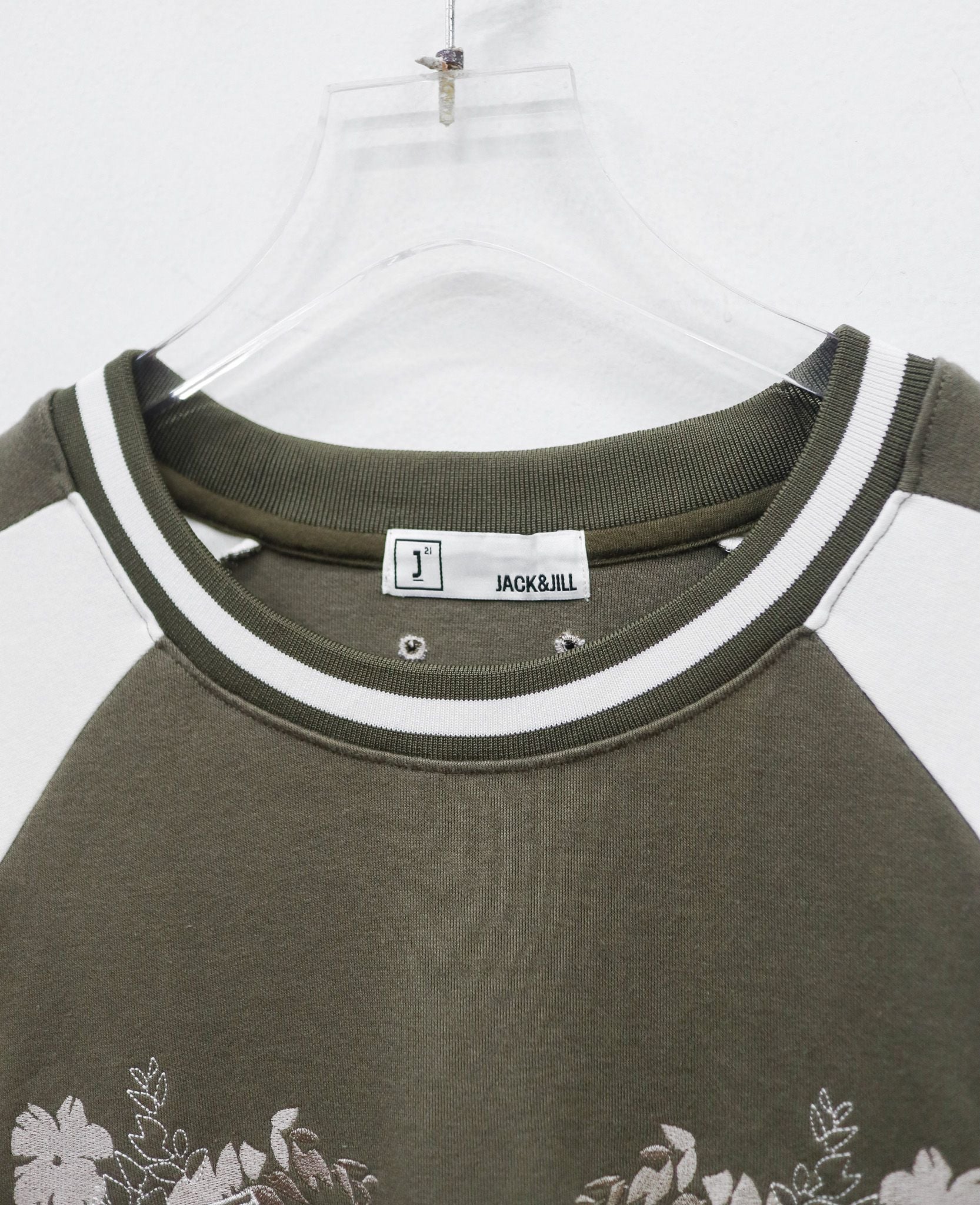  12.12..24 - VTG SWEATSHIRT - JACK & JILL 