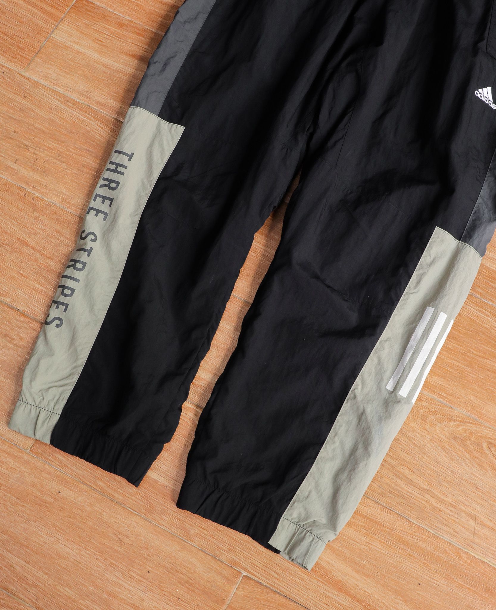  11.11.24 - VTG WIND TRACK PANTS - ADIDAS 