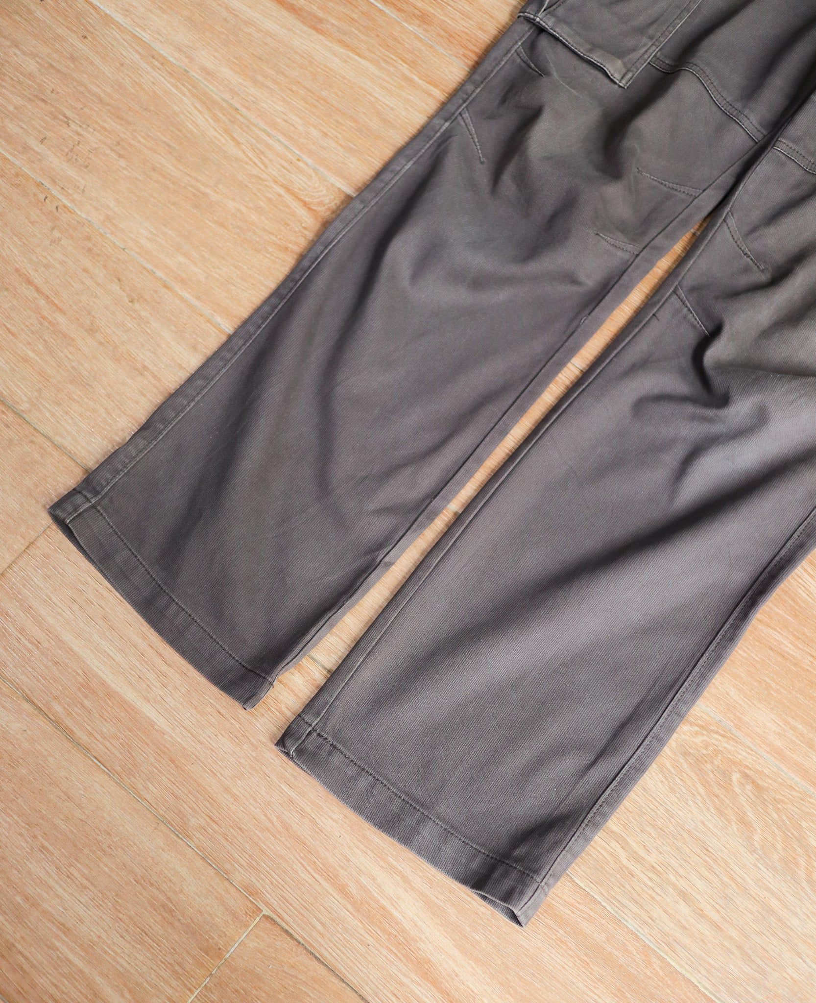  12.04.24 - VTG CARGO PANTS - HANG TEN 