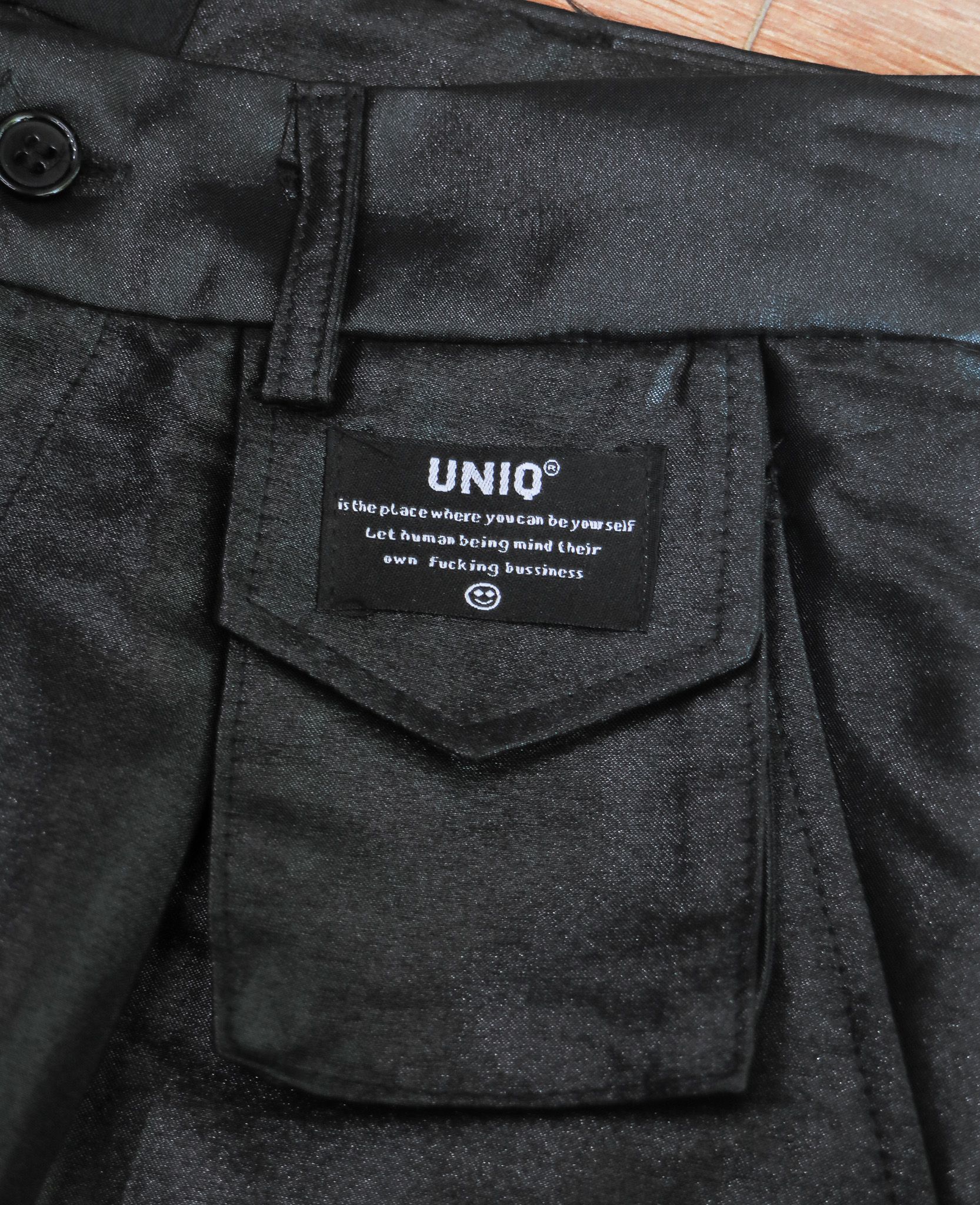  [PASS ĐỒ] - CROPPED SATIN PANTS - UNIQ 
