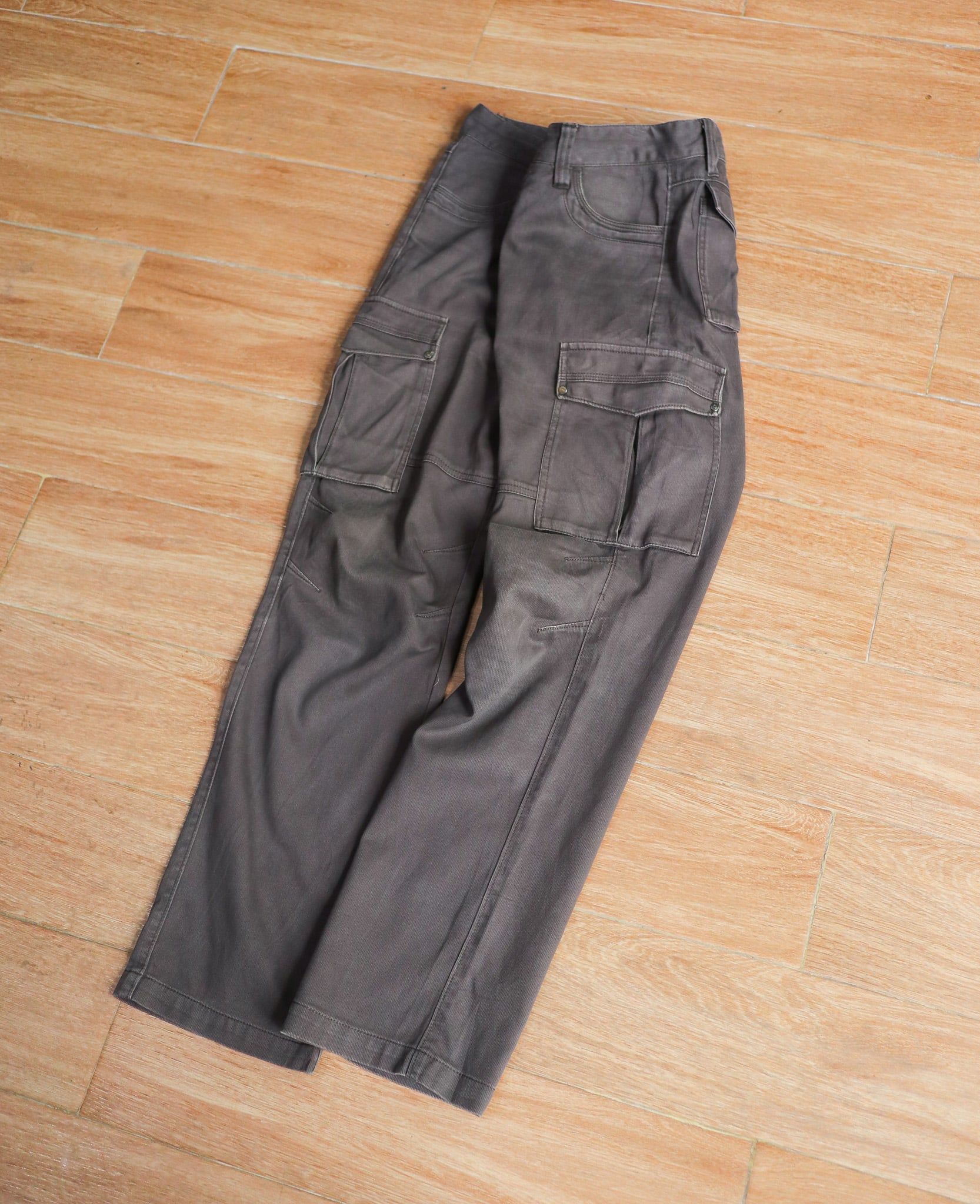  12.04.24 - VTG CARGO PANTS - HANG TEN 