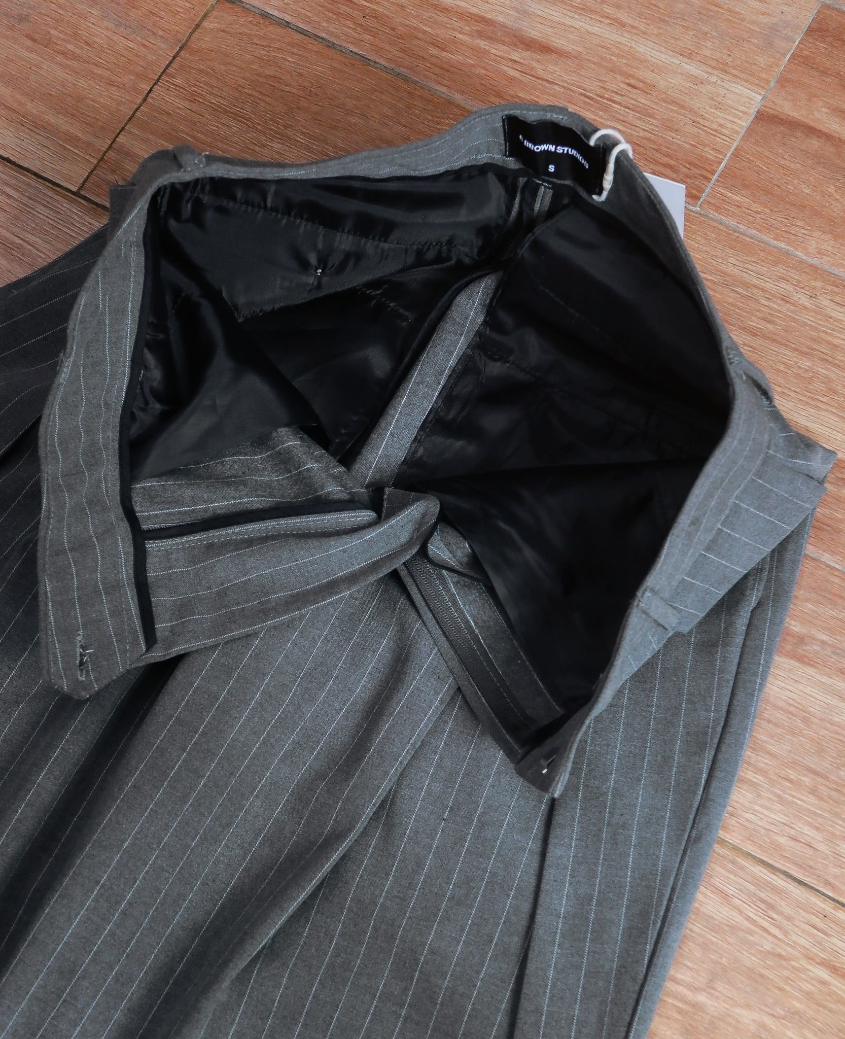  [PASS ĐỒ] - WIDE FIT DRESS PANTS - B BROWN STUDIOS 