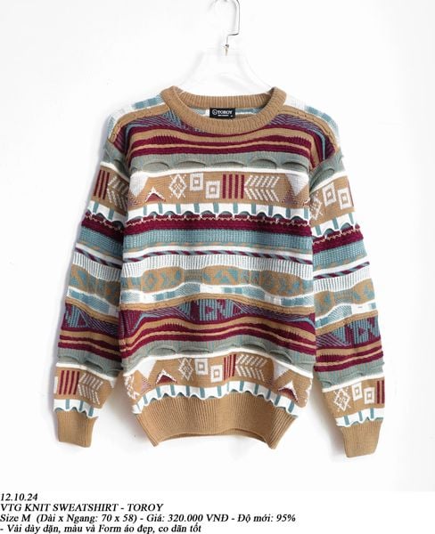  12.10.24 - VTG KNIT SWEATSHIRT - TOROY 