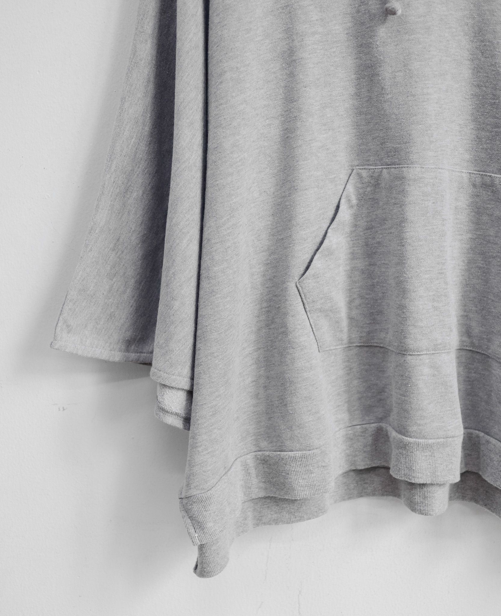  12.05.24 - VTG PONCHO PULLOVER HOODIE - RODEO CROWNS 