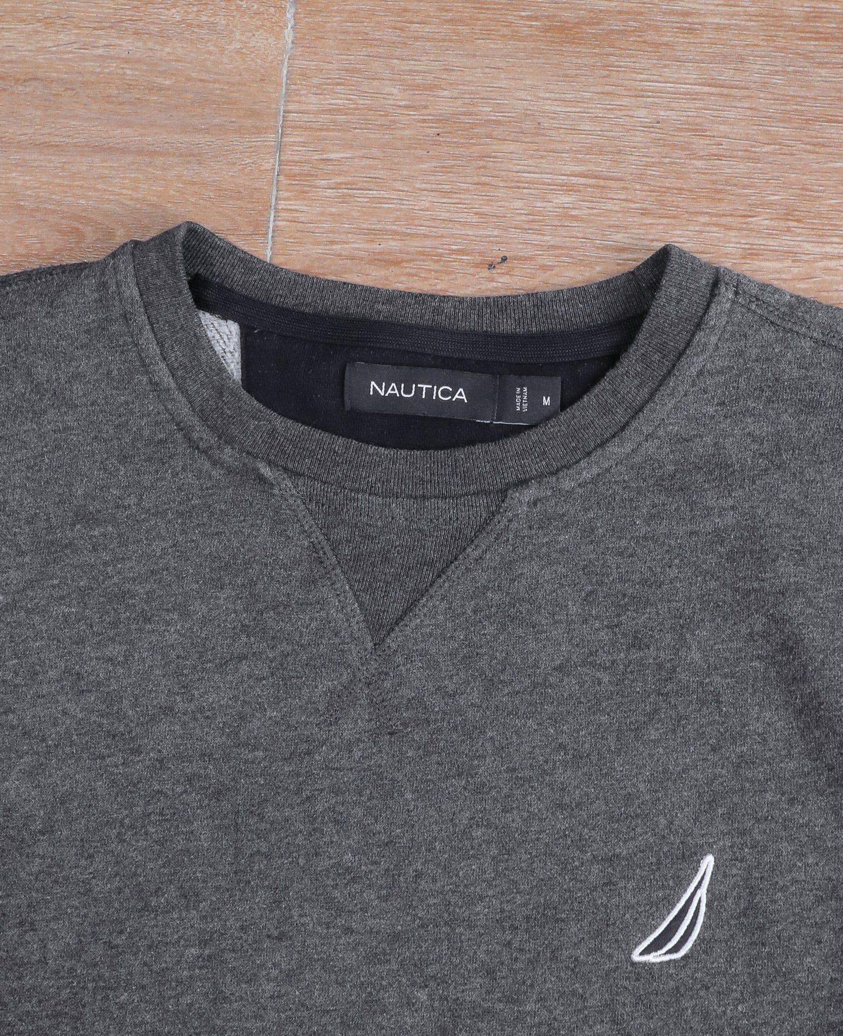  11.19.24 - VTG SWEATSHIRT - NAUTICA 