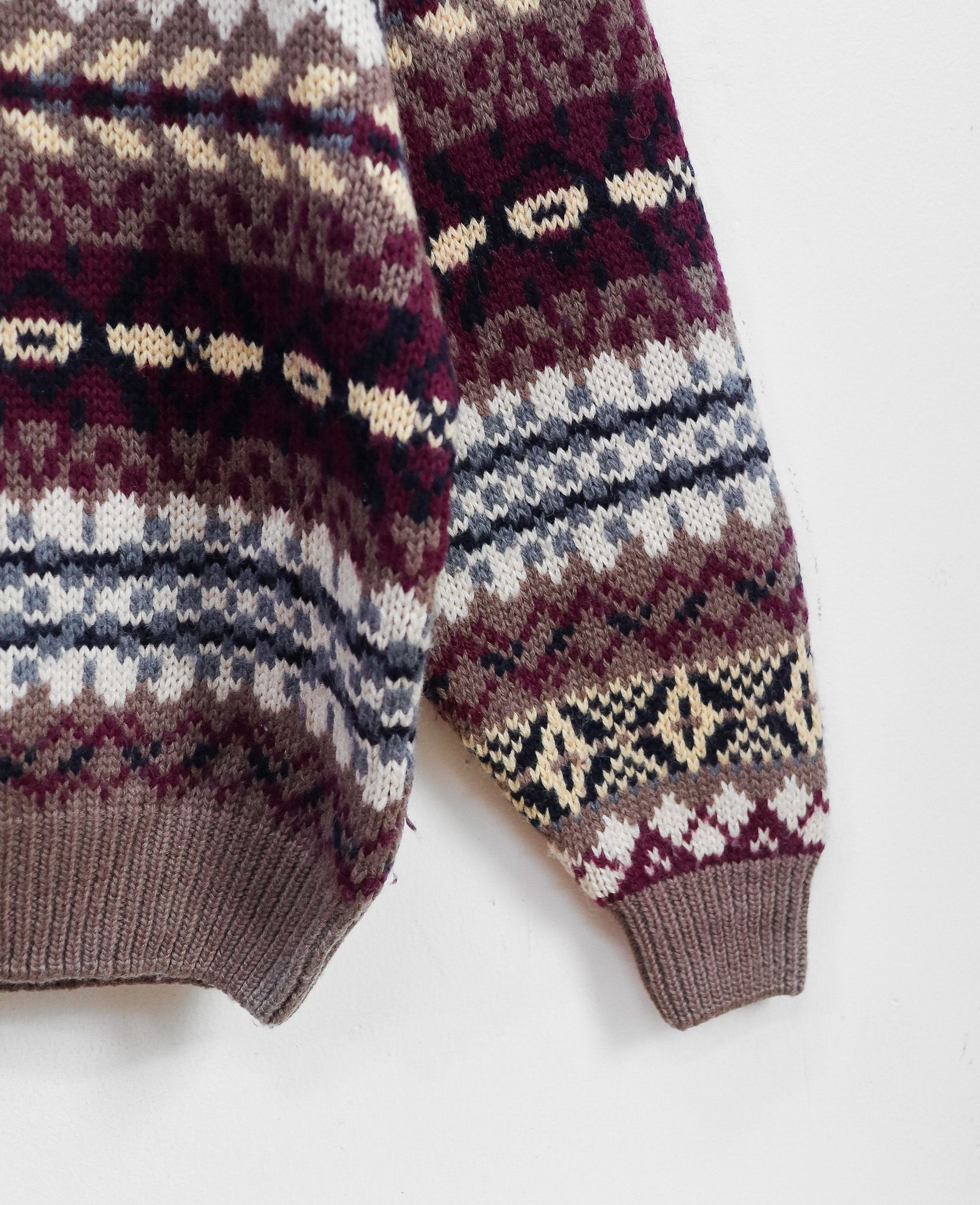  12.17.24 - VTG KNIT SWEATSHIRT - CONDOBA 