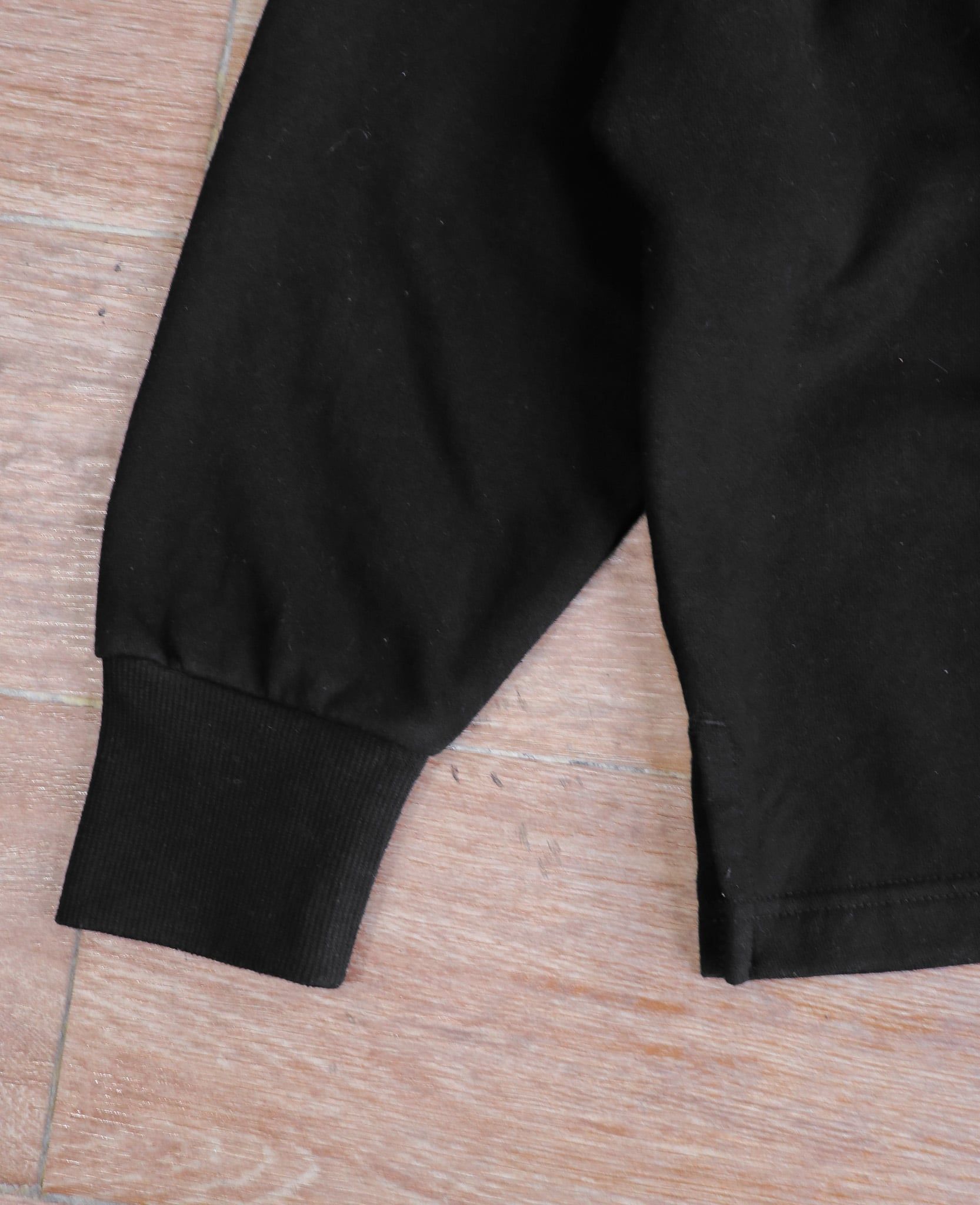  11.19.24 - VTG CROPPED TURTLENECK SWEATSHIRT - WHO.A.U 