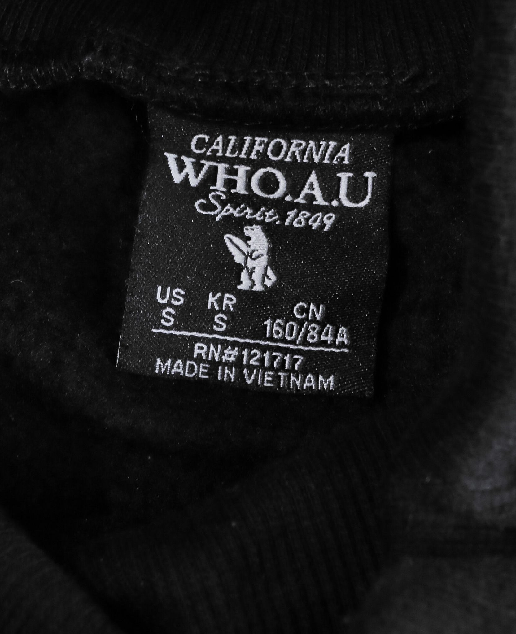  11.19.24 - VTG CROPPED TURTLENECK SWEATSHIRT - WHO.A.U 