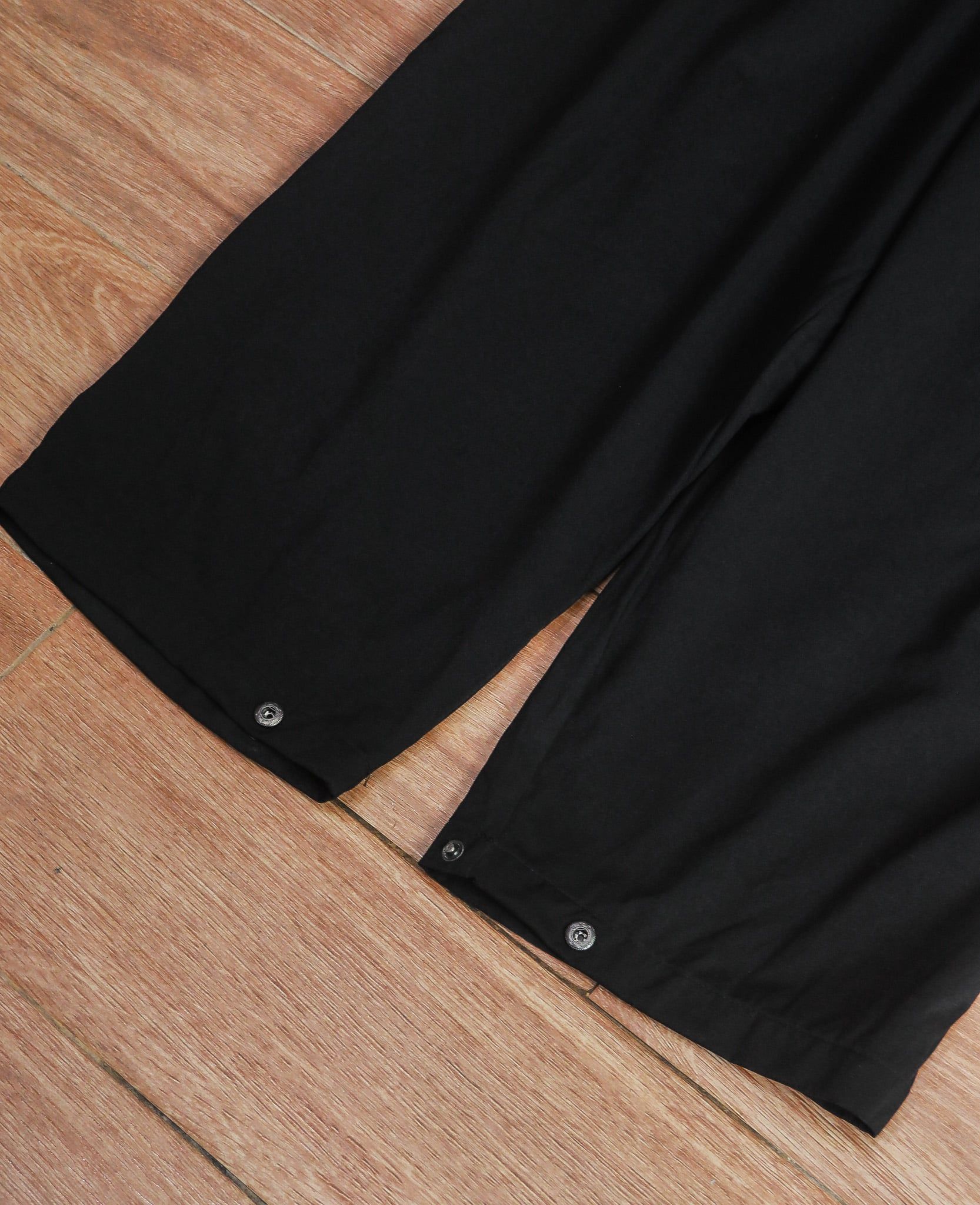  [PASS ĐỒ] - WIDE FIT DRESS PANTS - YOBA 