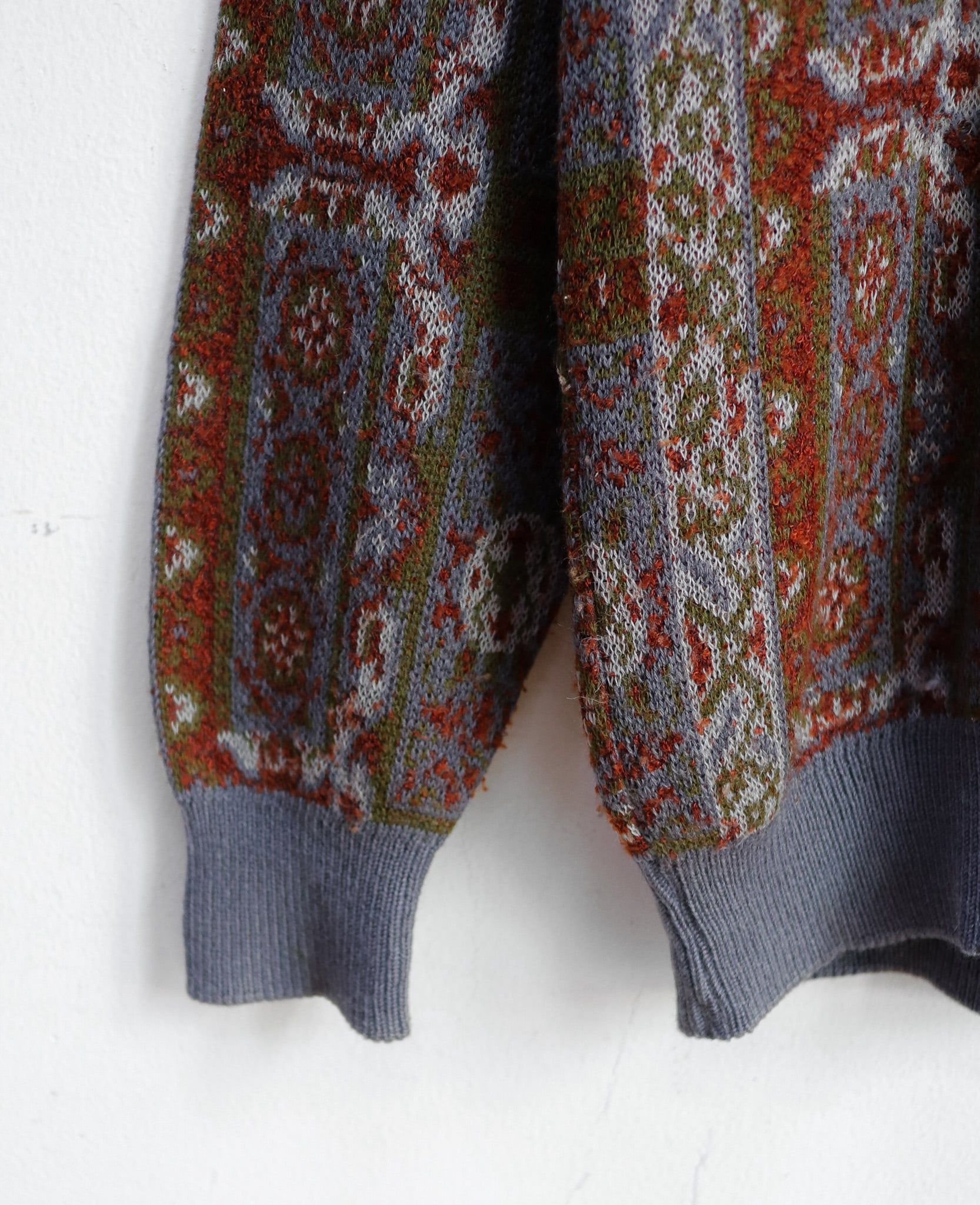  12.10.24 - VTG KNIT SWEATSHIRT - TOROY 