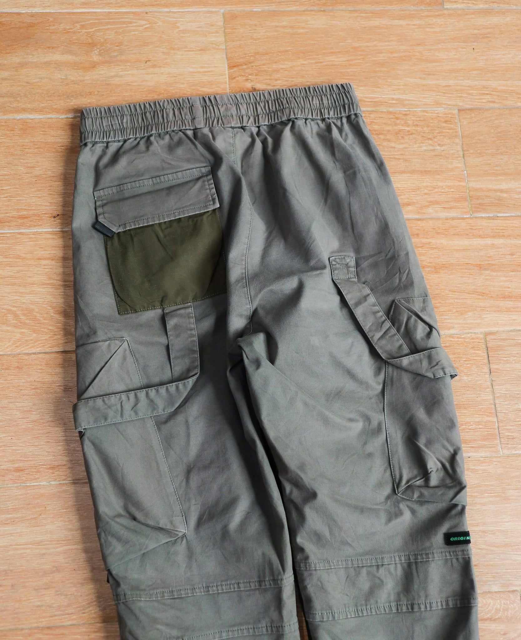  12.04.24 - VTG JOGGER CARGO PANTS - LAKING 