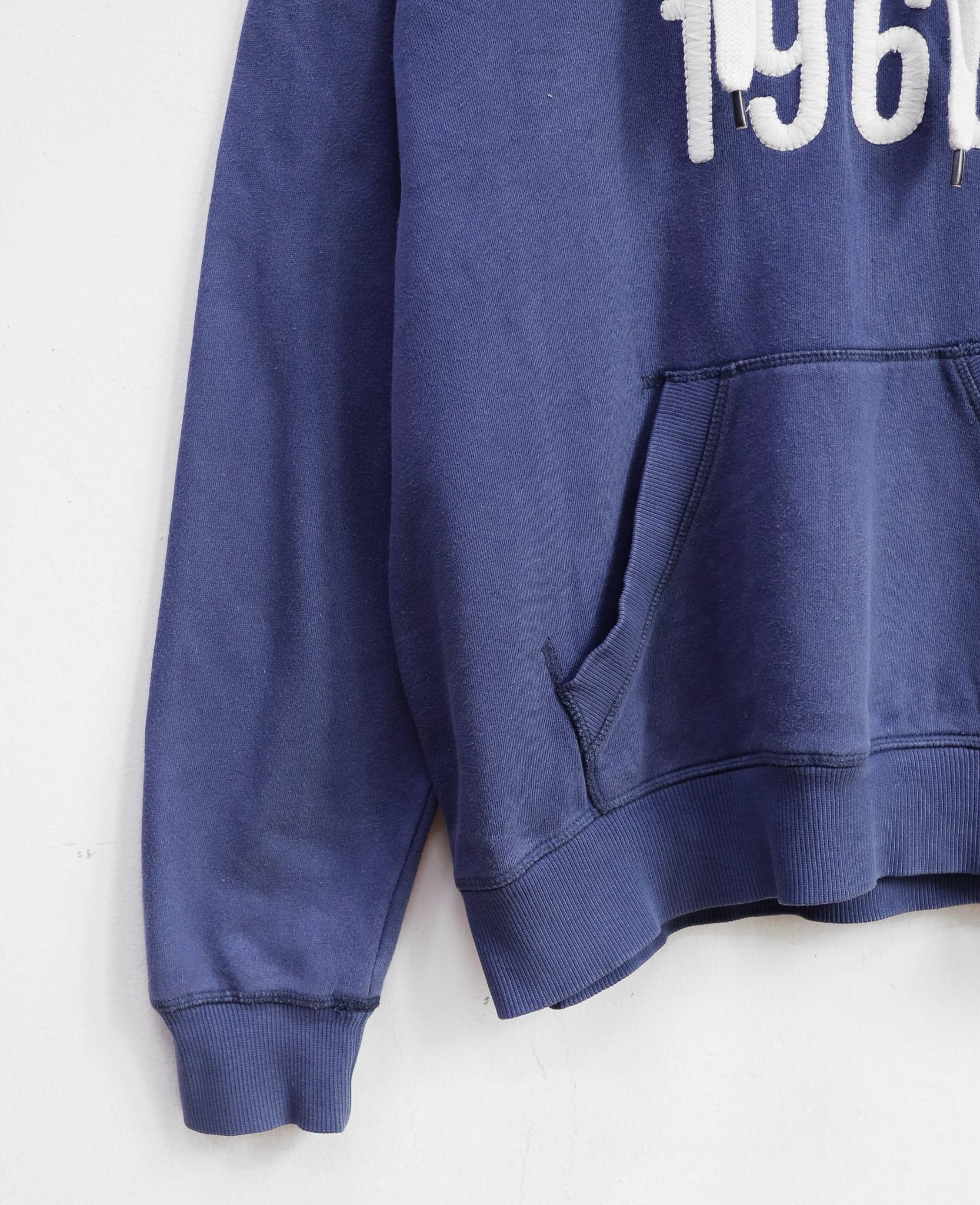  12.05.24 - VTG PULLOVER HOODIE - H&M DIVIDED 