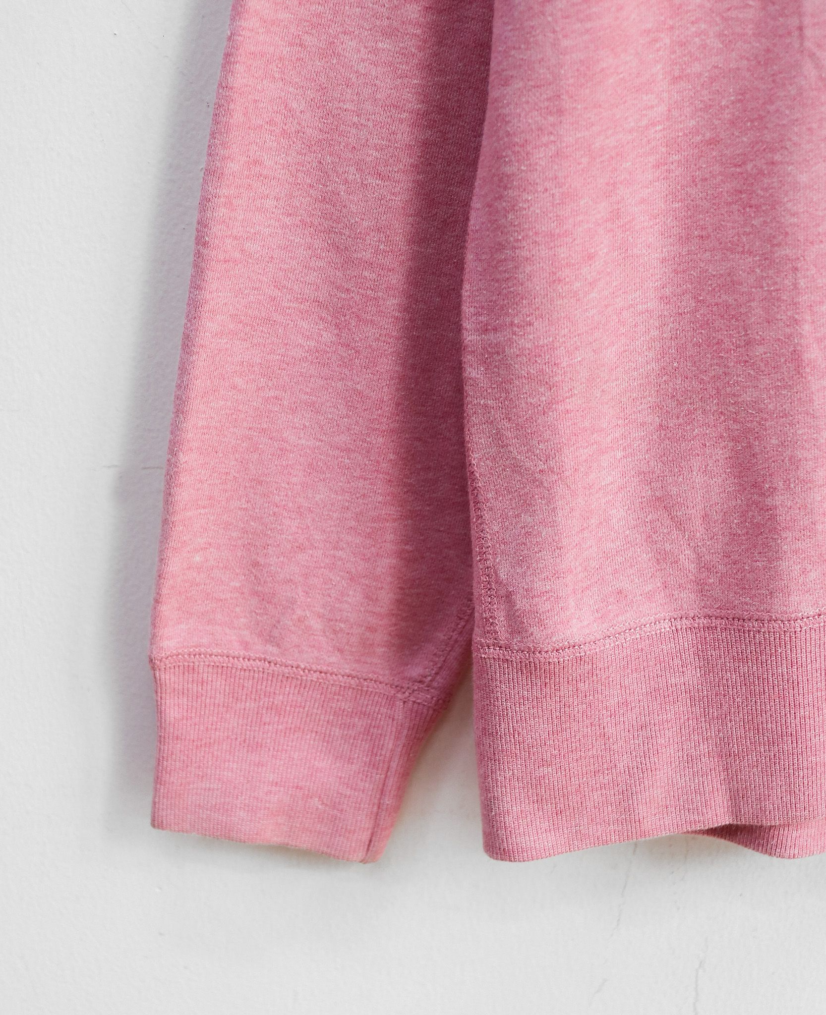 12.19.24 - VTG SWEATSHIRT - UNIQLO 
