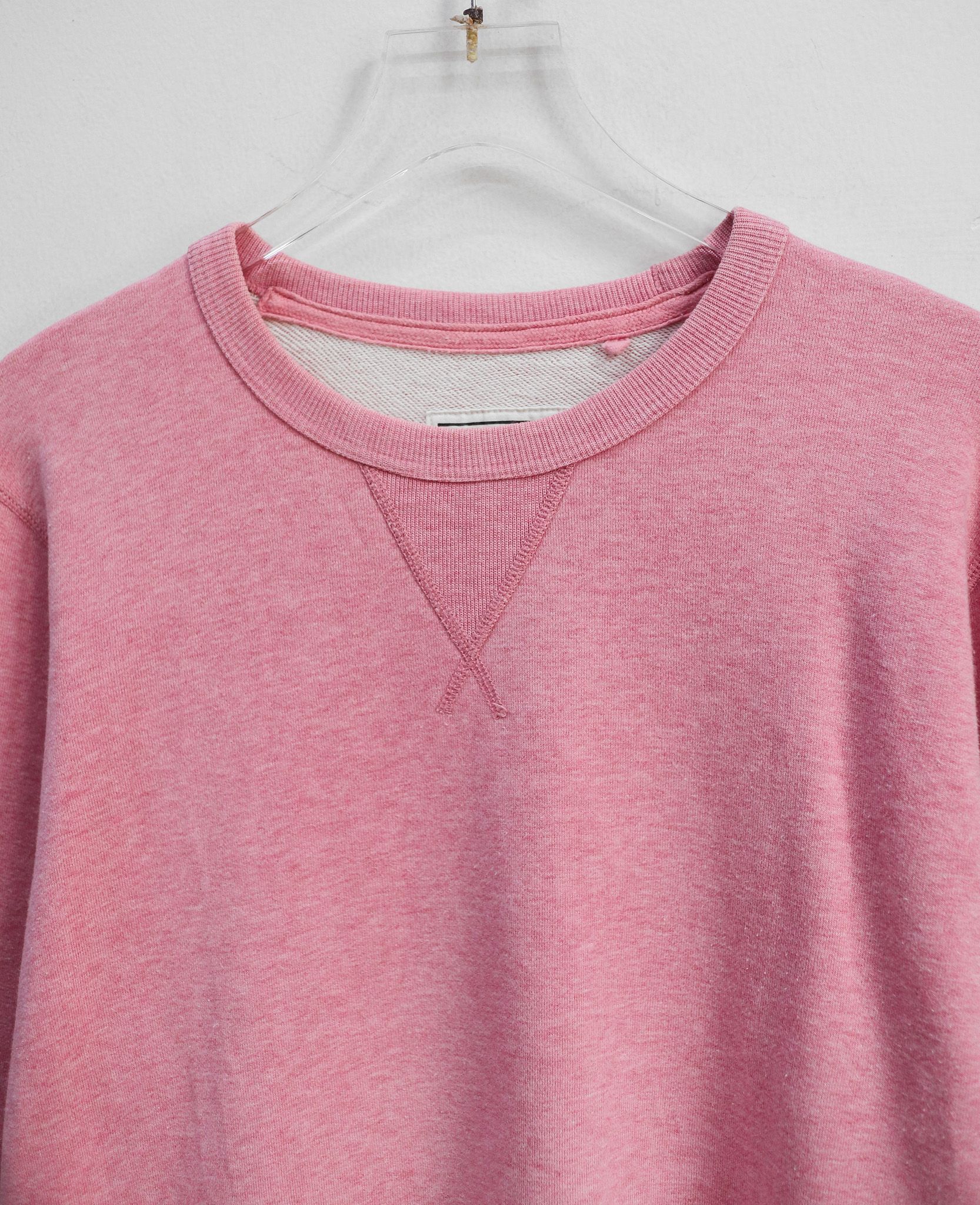  12.19.24 - VTG SWEATSHIRT - UNIQLO 