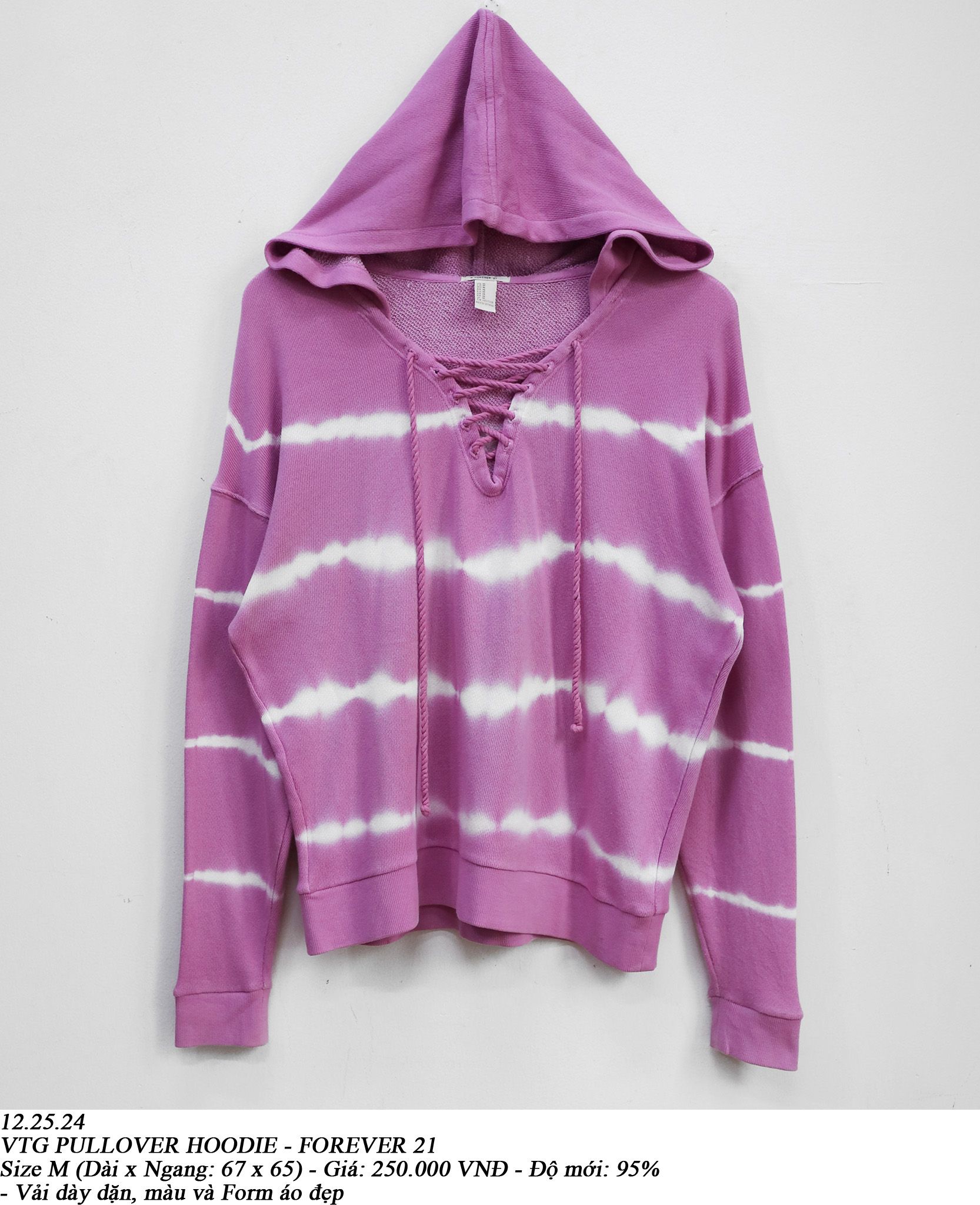  12.25.24 - VTG PULLOVER HOODIE - FOREVER 21 