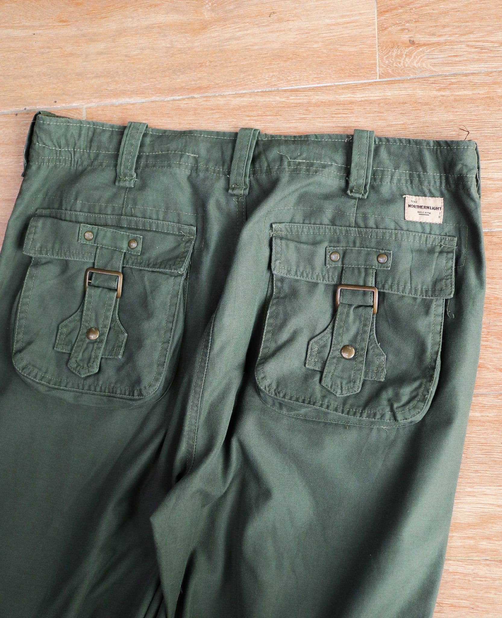  12.04.24 - VTG BAGGY CARGO PANTS - NORTHERNLIGHT 