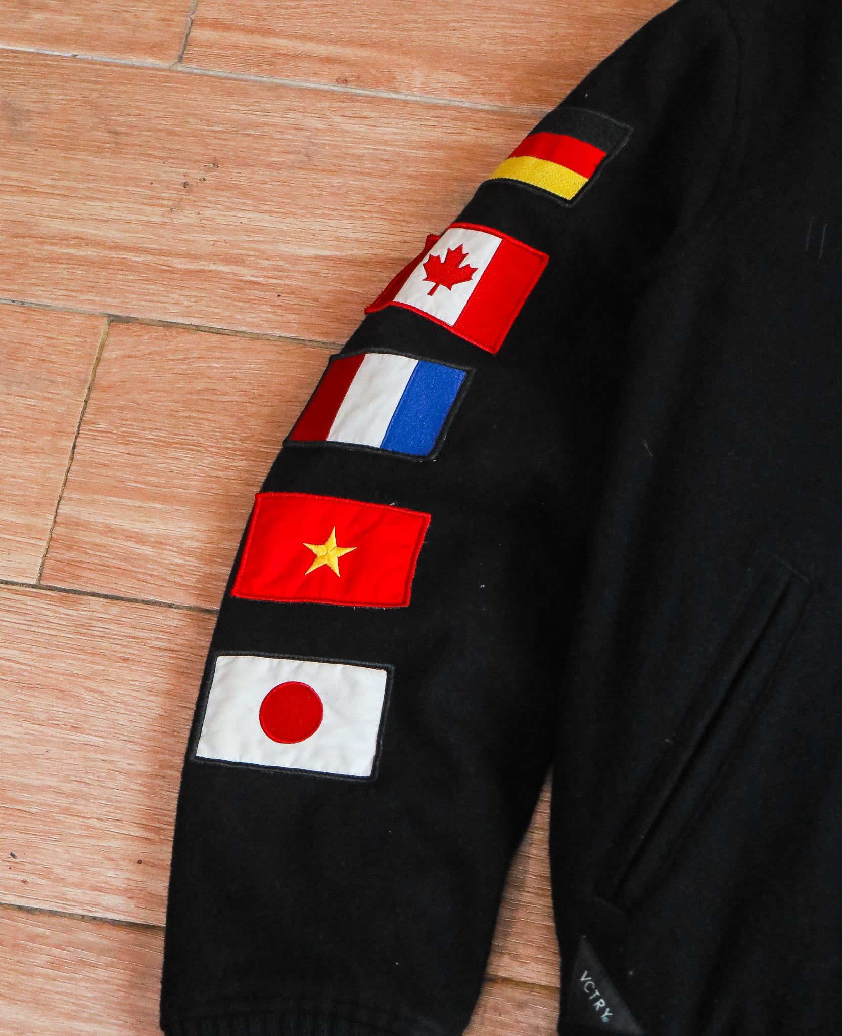  [PASS ĐỒ] - WOOL VARSTITY JACKET - 10 DEEP 