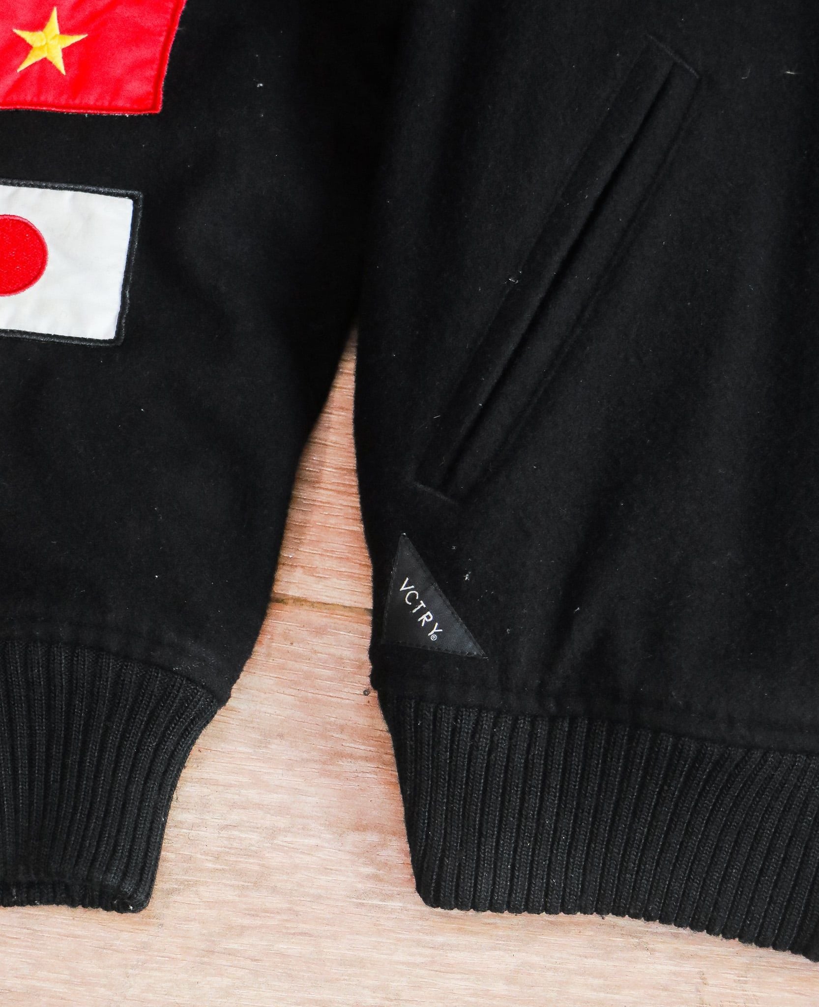  [PASS ĐỒ] - WOOL VARSTITY JACKET - 10 DEEP 