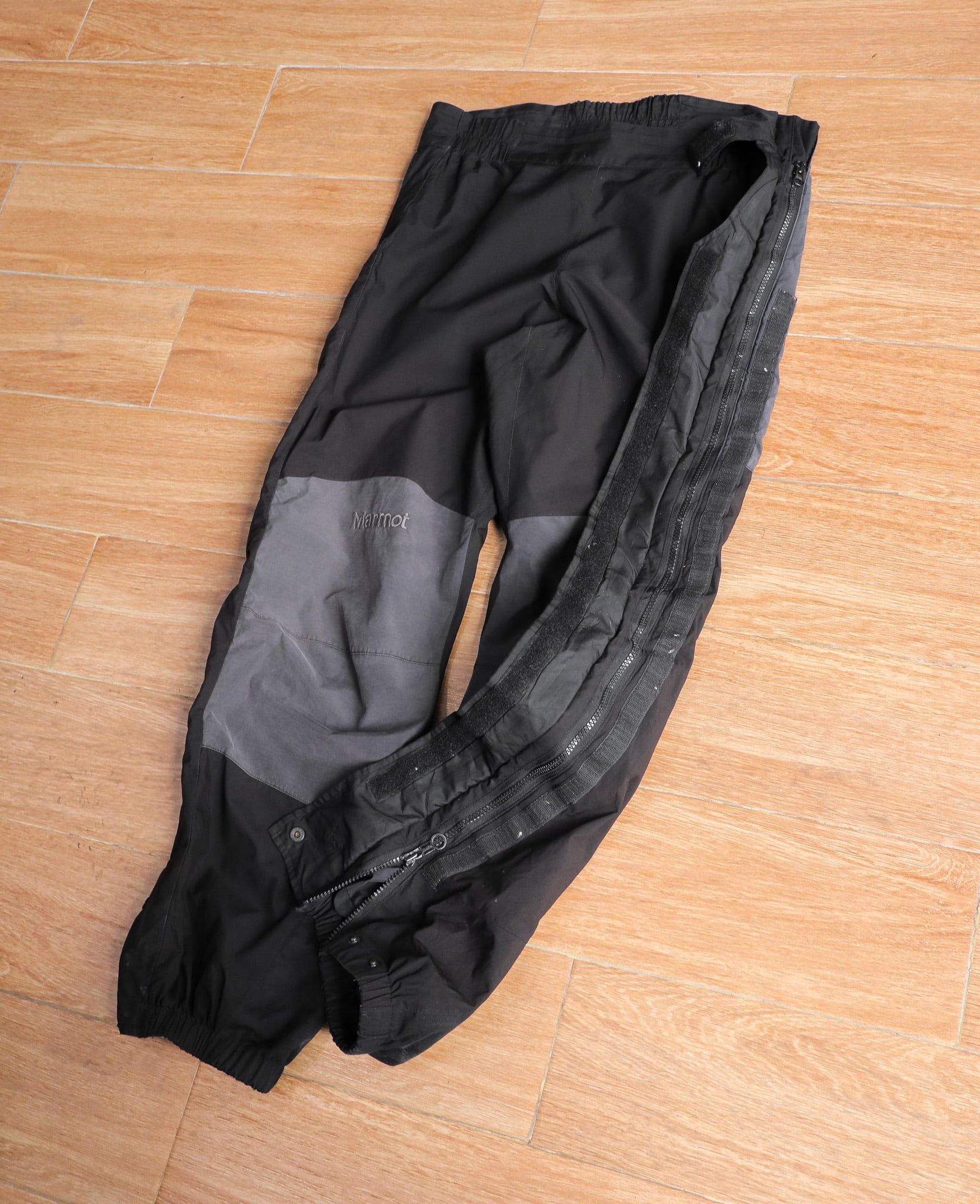  11.18.24 - VTG OUTDOOR TEARAWAY WIND PANTS - MARMOT 