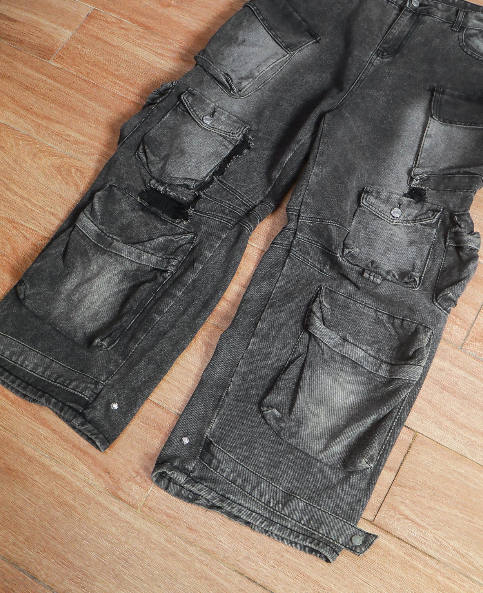  [PASS ĐỒ] - BAGGY DENIM CARGO PANTS 